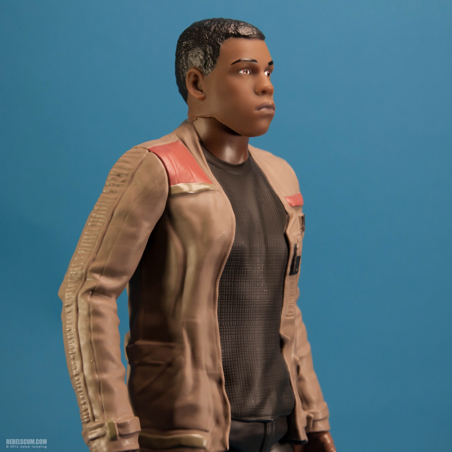 jakks-pacific-finn-jakku-18-inch-figure-006.jpg