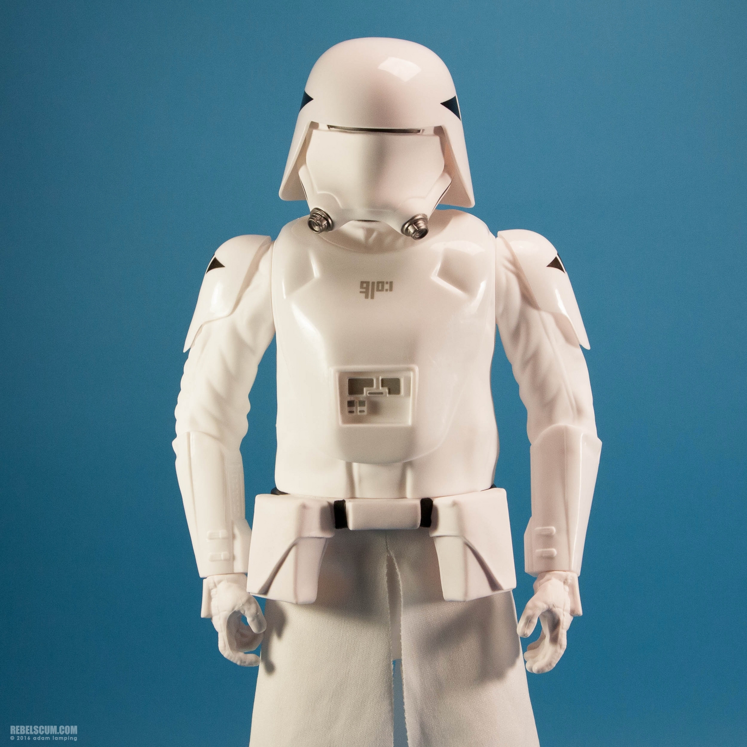 jakks-pacific-first-order-snowtrooper-18-inch-figure-005.jpg