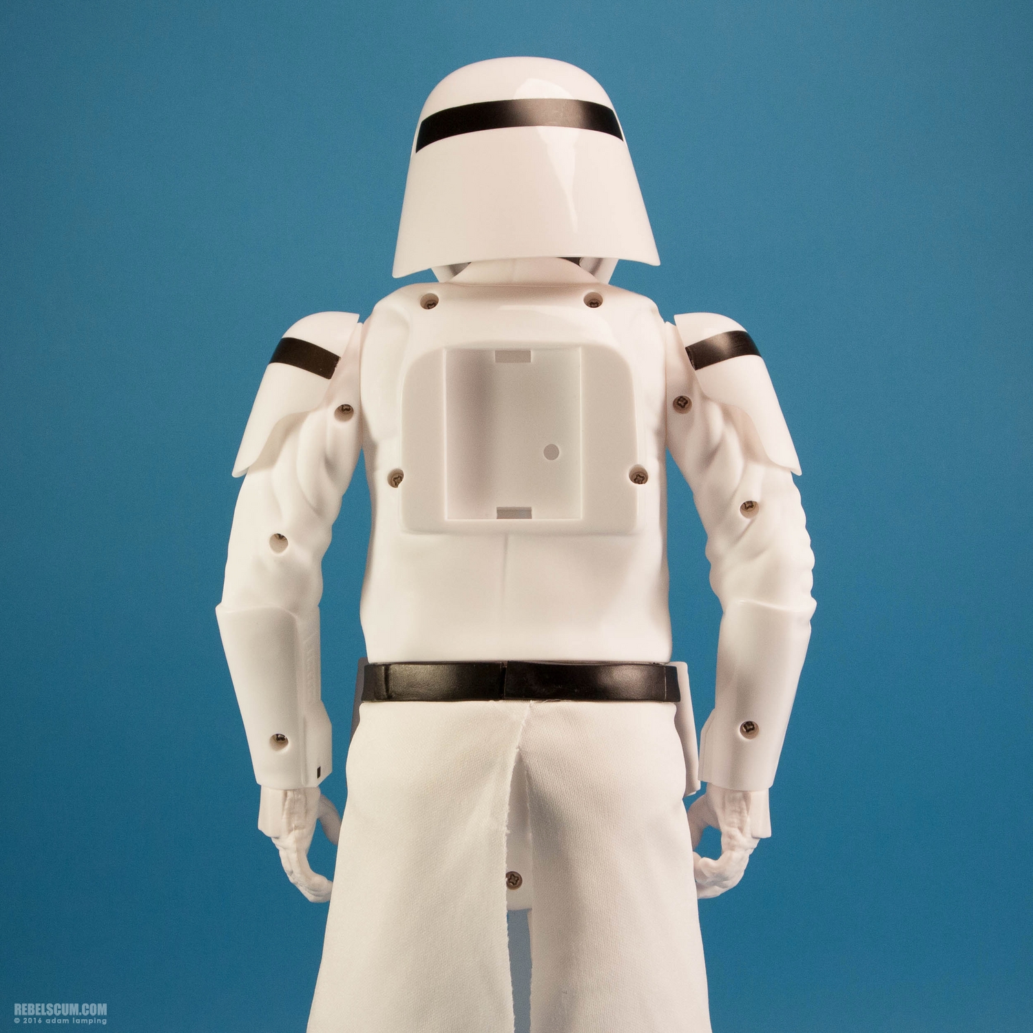 jakks-pacific-first-order-snowtrooper-18-inch-figure-008.jpg