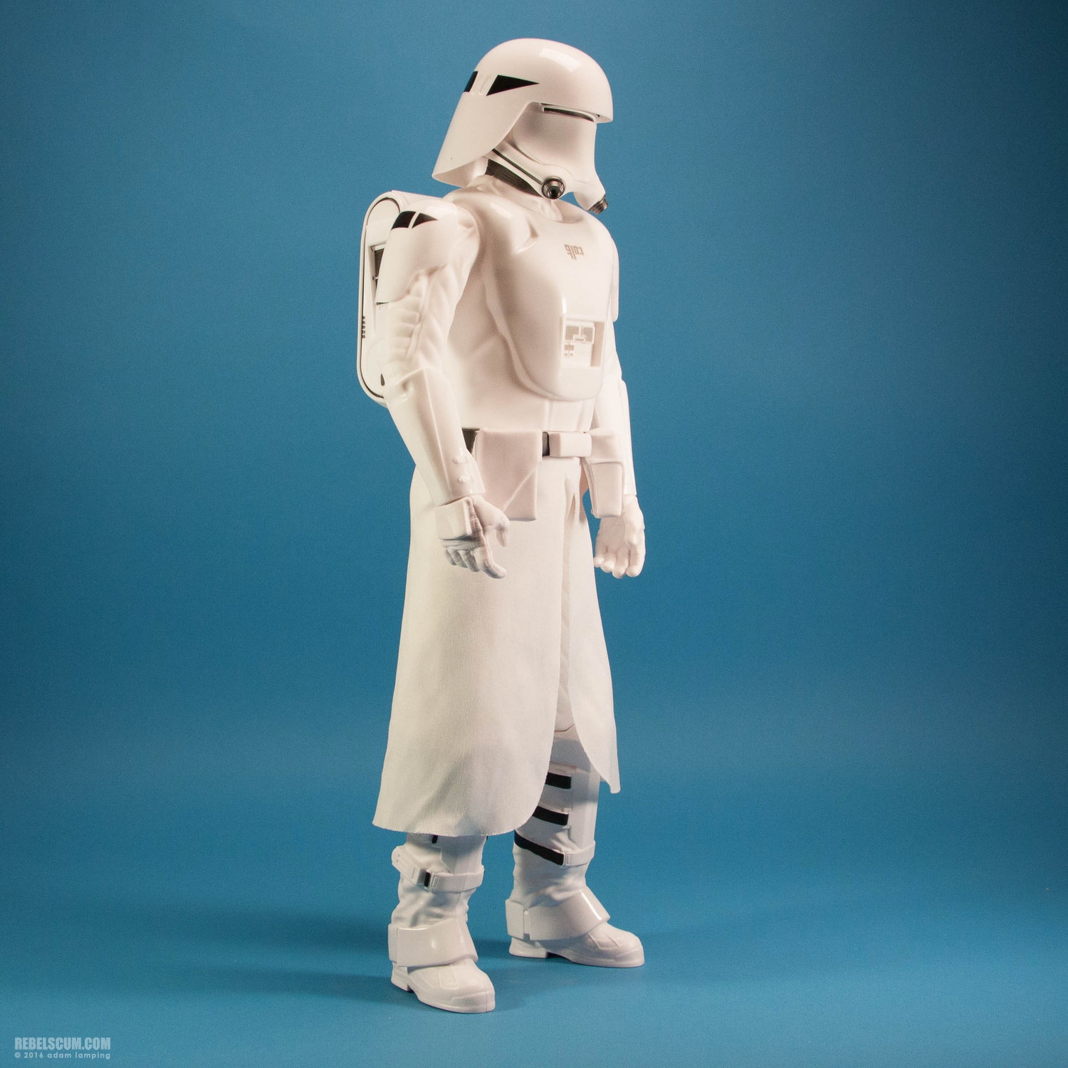 jakks-pacific-first-order-snowtrooper-18-inch-figure-010.jpg