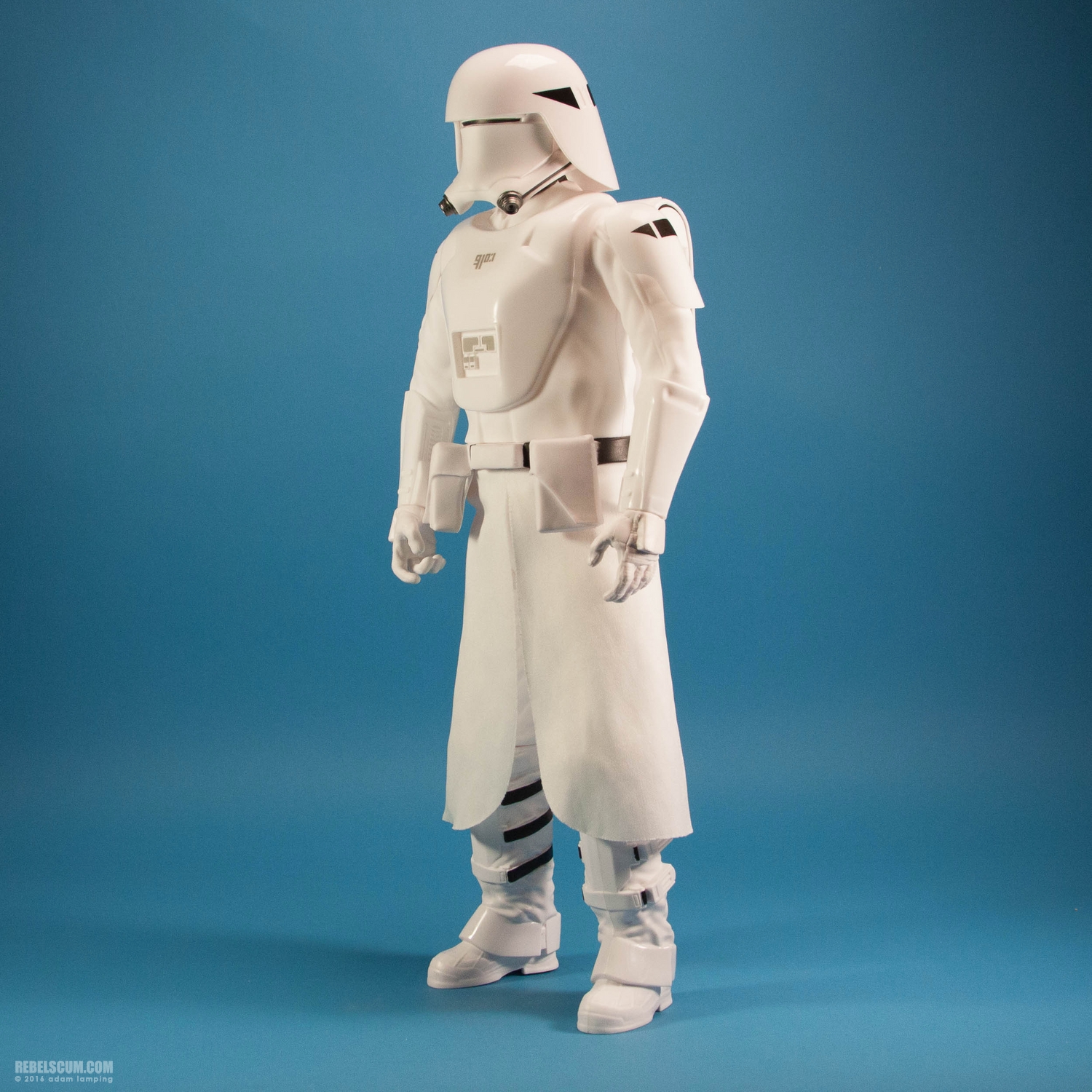 jakks-pacific-first-order-snowtrooper-18-inch-figure-011.jpg