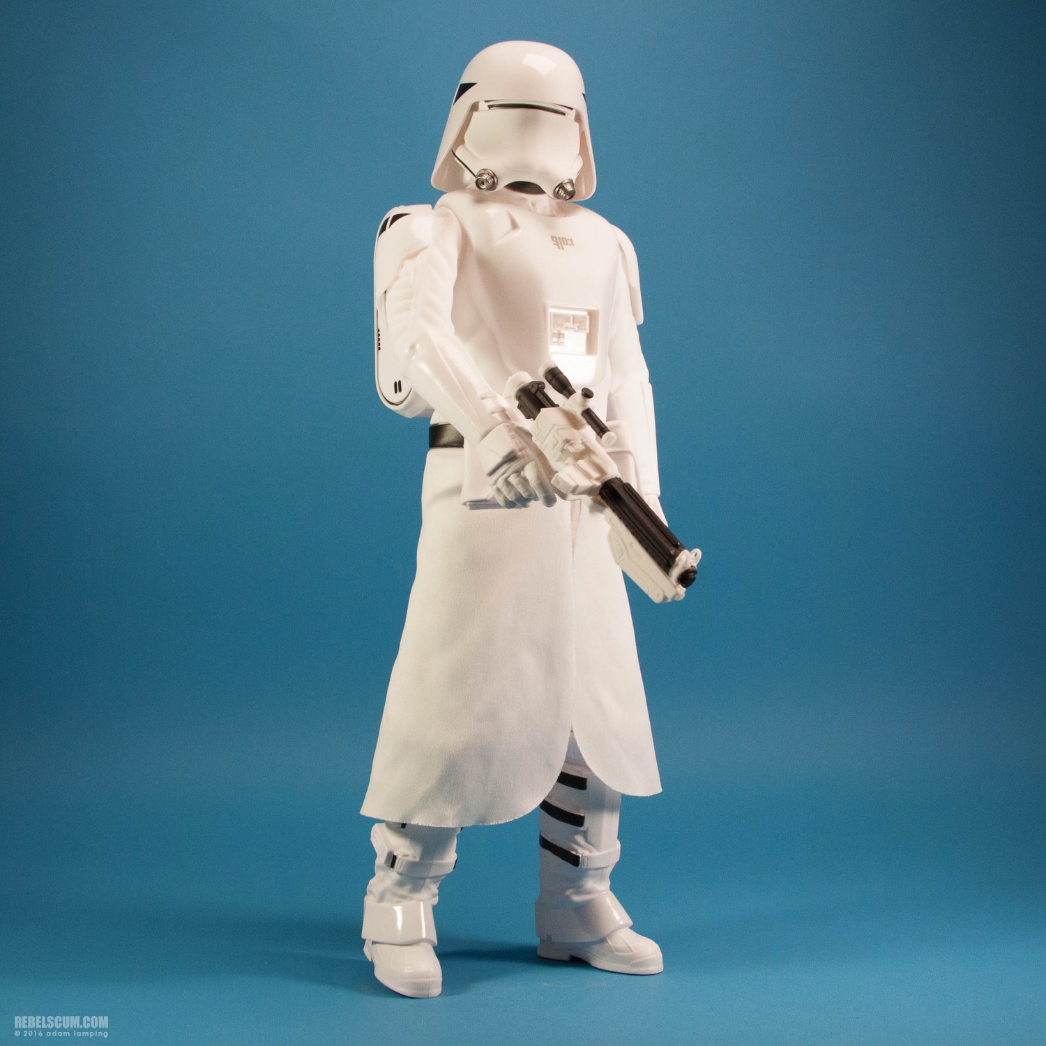 jakks-pacific-first-order-snowtrooper-18-inch-figure-027.jpg