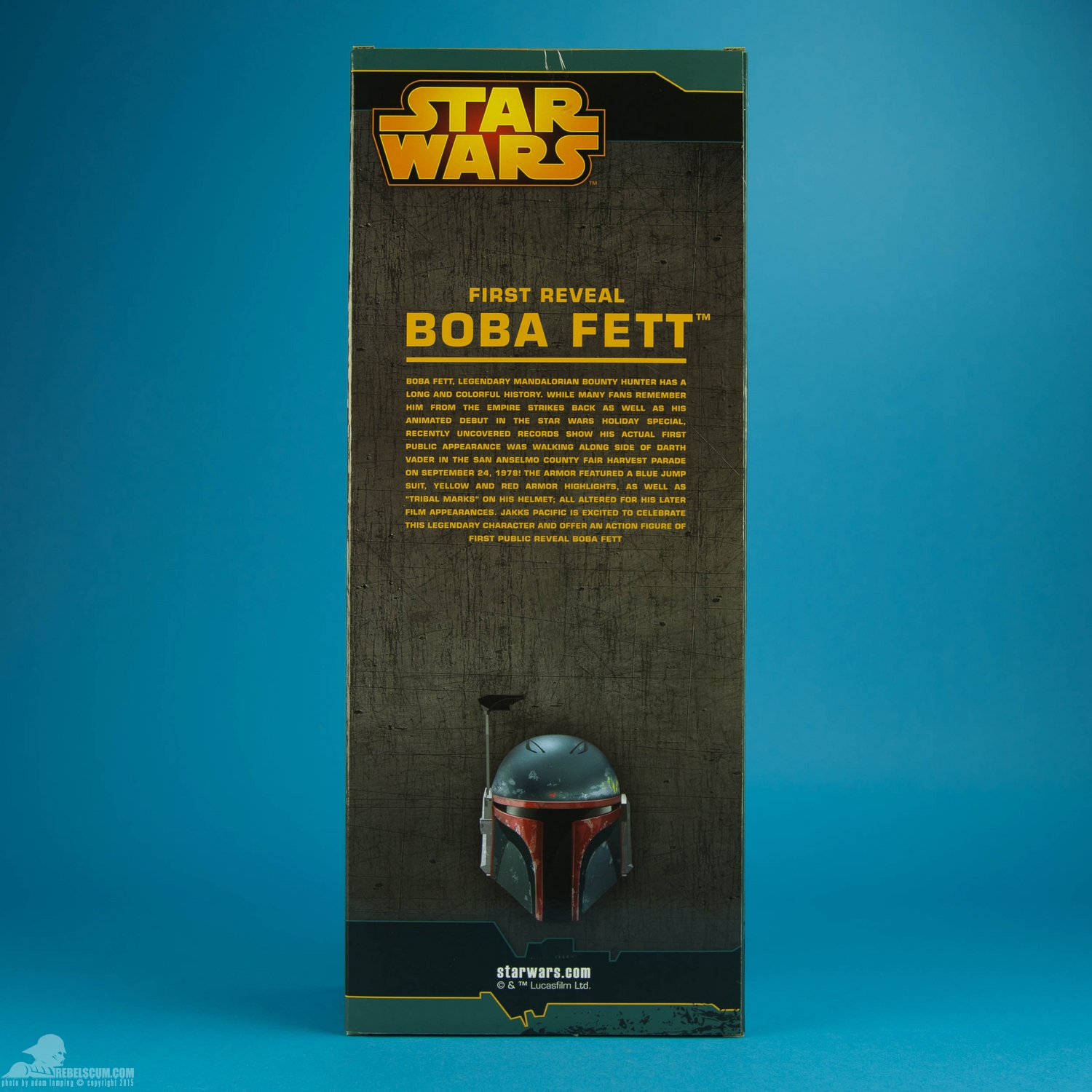 jakks-pacific-first-reveal-boba-fett-18-inch-figure-san-diego-comic-con-2015-exclusive-014.jpg