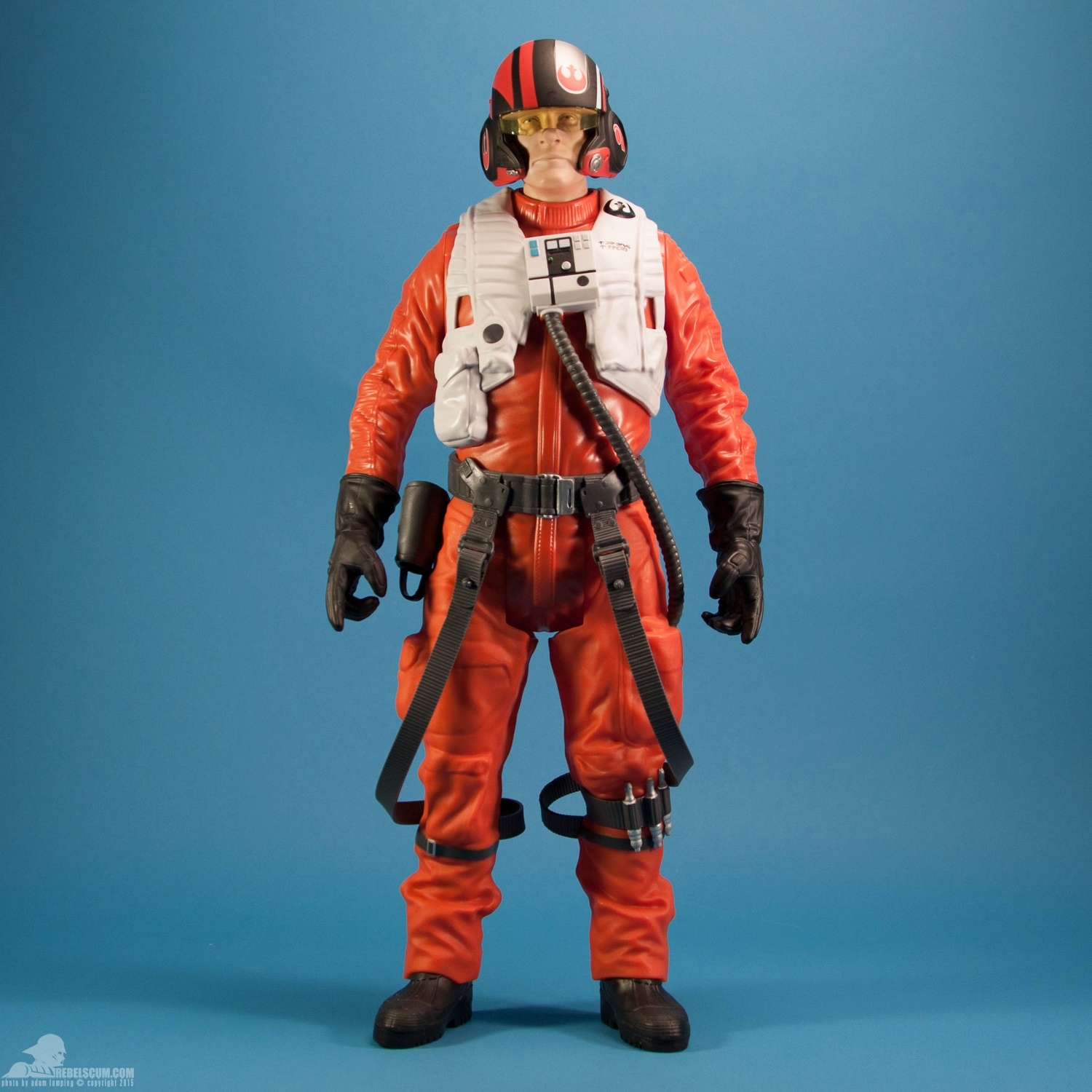 jakks-pacific-poe-dameron-pilot-18-inch-figure-001.jpg