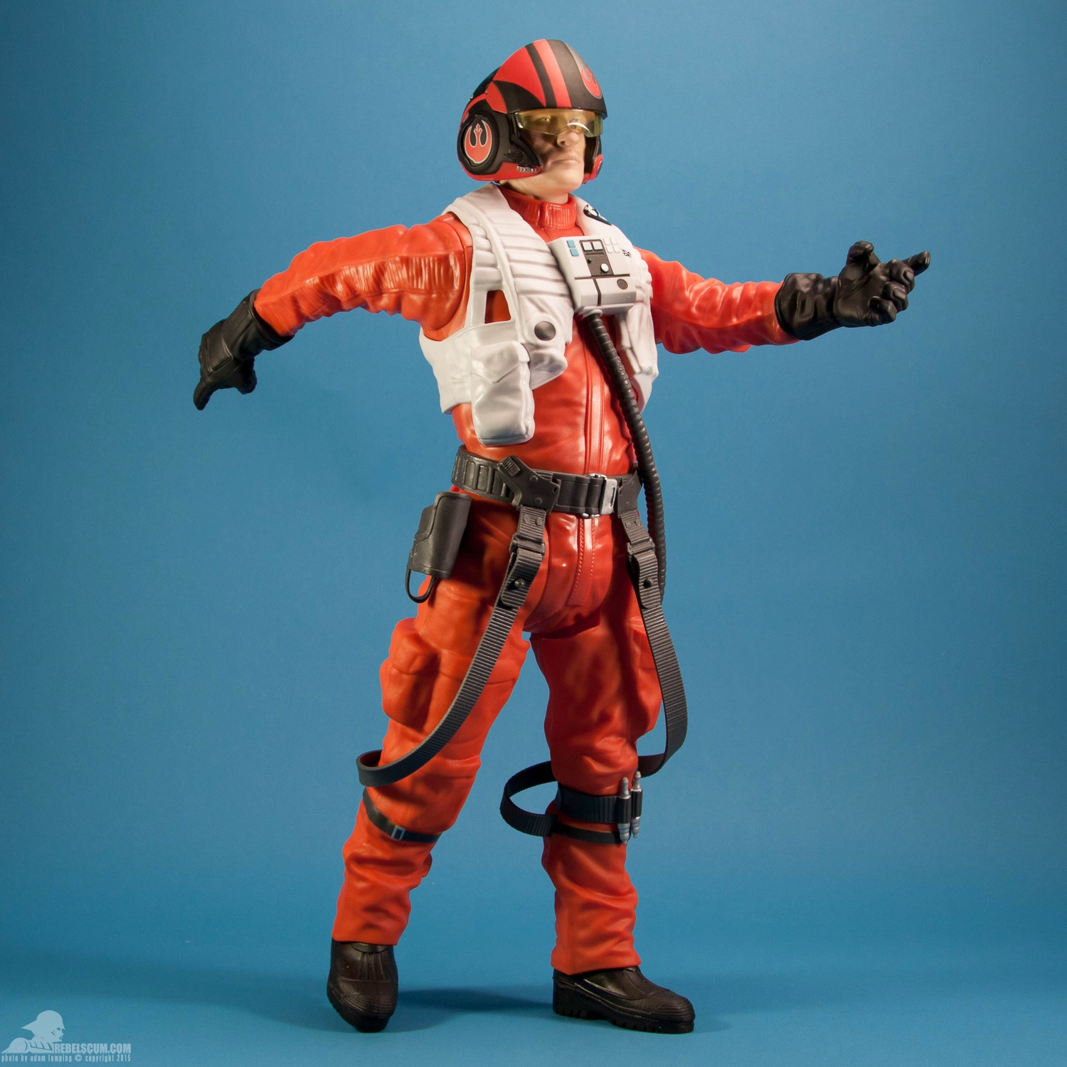 jakks-pacific-poe-dameron-pilot-18-inch-figure-002.jpg