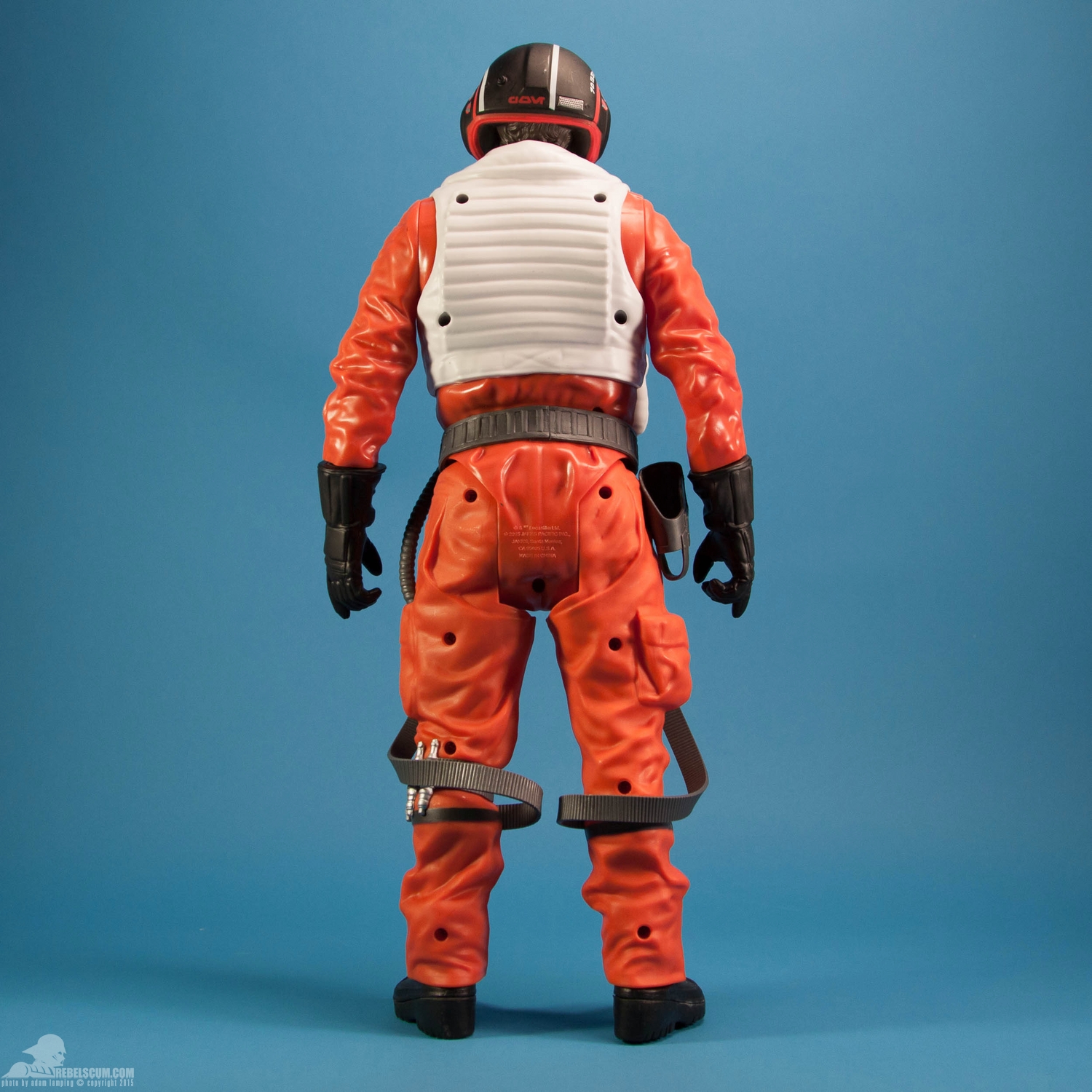 jakks-pacific-poe-dameron-pilot-18-inch-figure-004.jpg