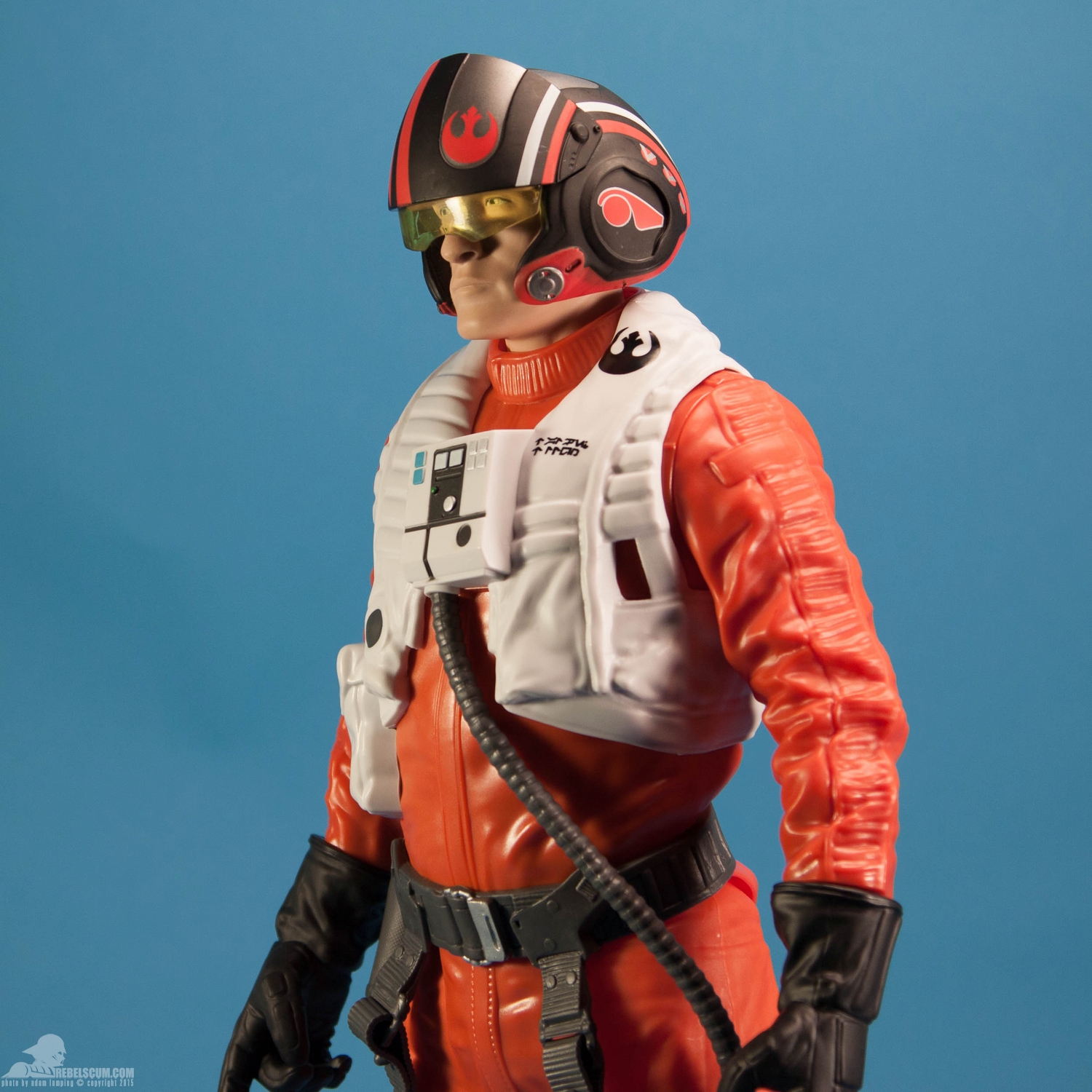 jakks-pacific-poe-dameron-pilot-18-inch-figure-007.jpg