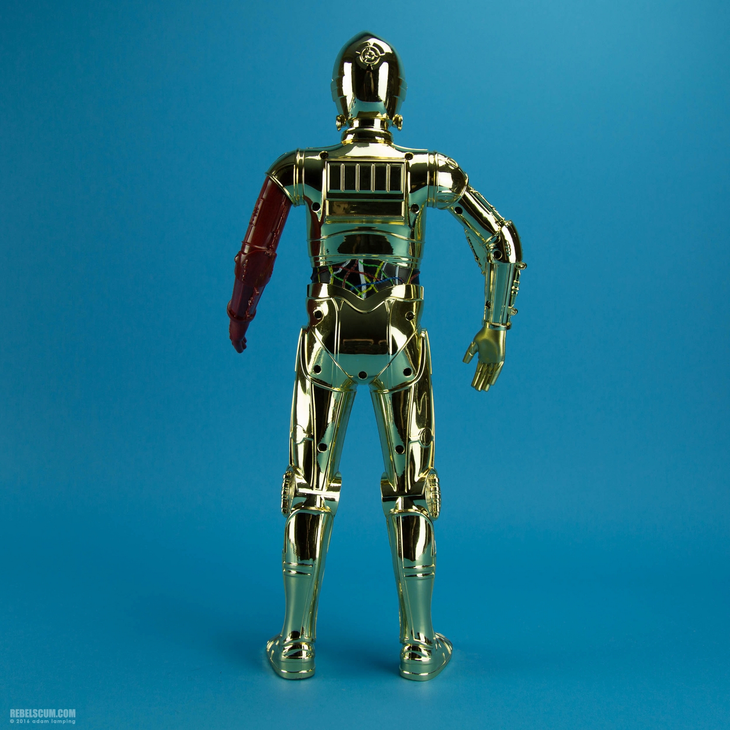 jakks-pacific-premium-edition-c-3po-big-fig-2016-convention-exclusive-004.jpg