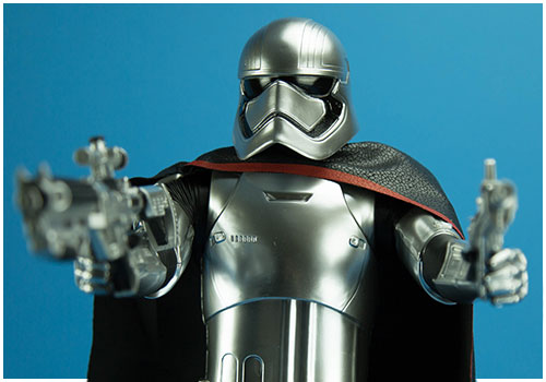 Captain Phasma Premium Edition Big Fig 2016 Convention Exclusive from JAKKS Pacific Captain Phasma Premium Edition Big Fig 2016 Convention Exclusive from JAKKS Pacific
