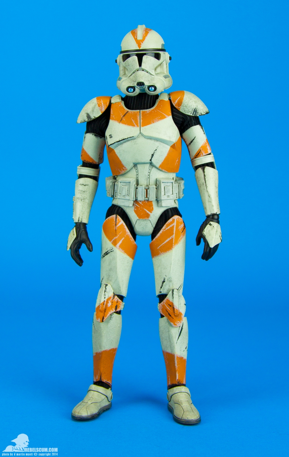 212th-Attack-Battalion-Clone-Trooper-Deluxe-Sideshow-009.jpg