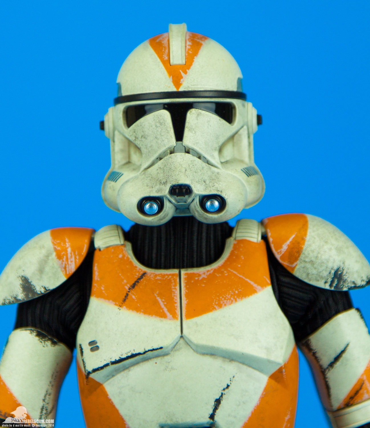 212th-Attack-Battalion-Clone-Trooper-Deluxe-Sideshow-013.jpg