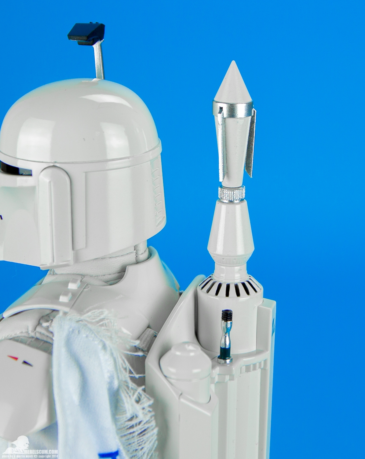 Boba-Fett-Prototype-Armor-Sixth-Scale-Figure-Sideshow-021.jpg