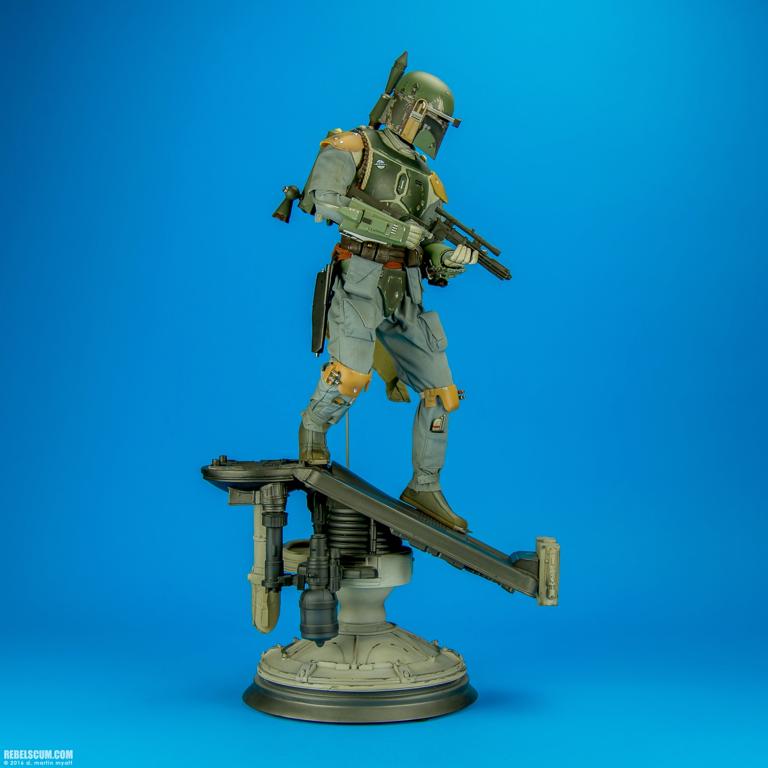 Boba-Fett-TESB-Premium-Format-Sideshow-Collectibles-006.jpg