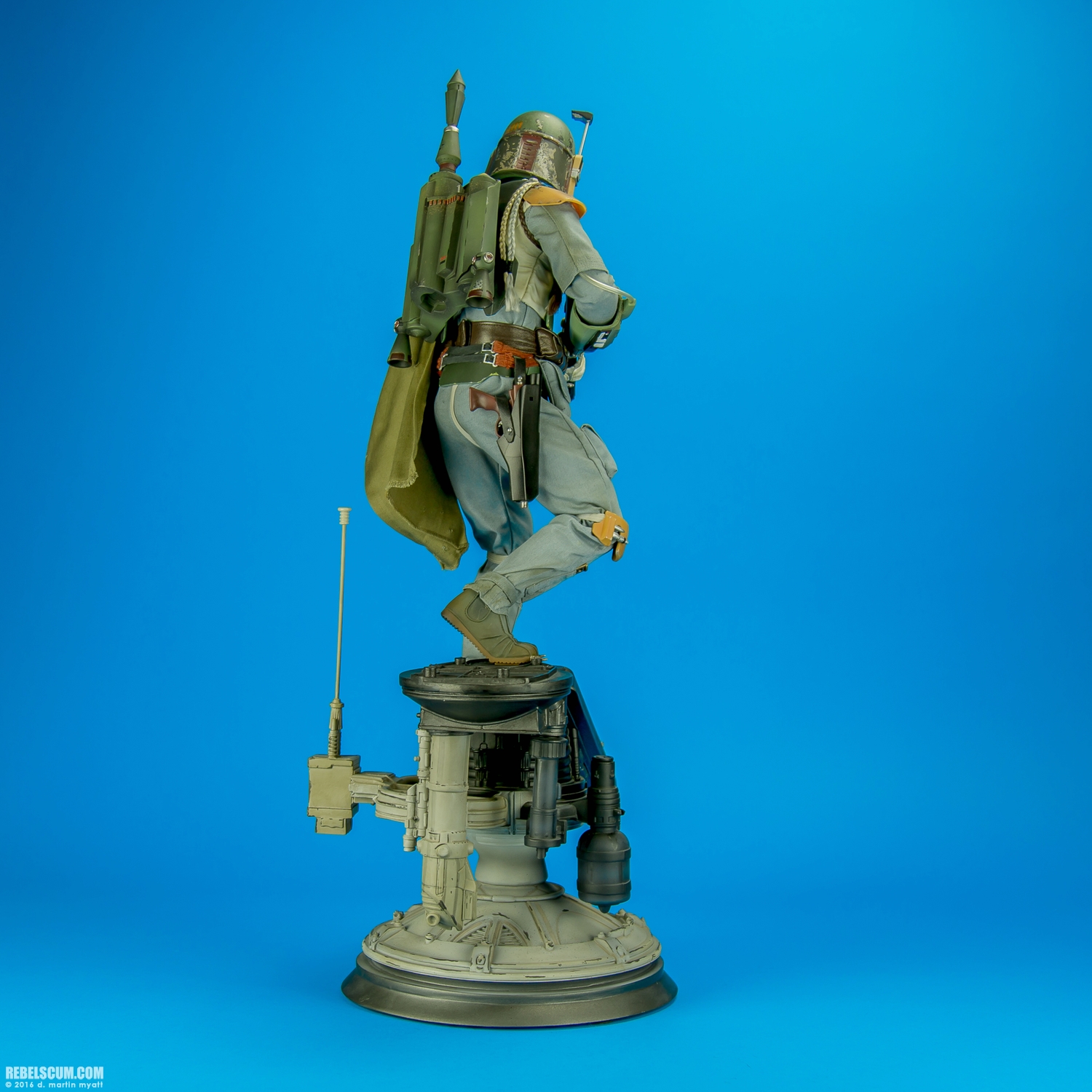 Boba-Fett-TESB-Premium-Format-Sideshow-Collectibles-008.jpg