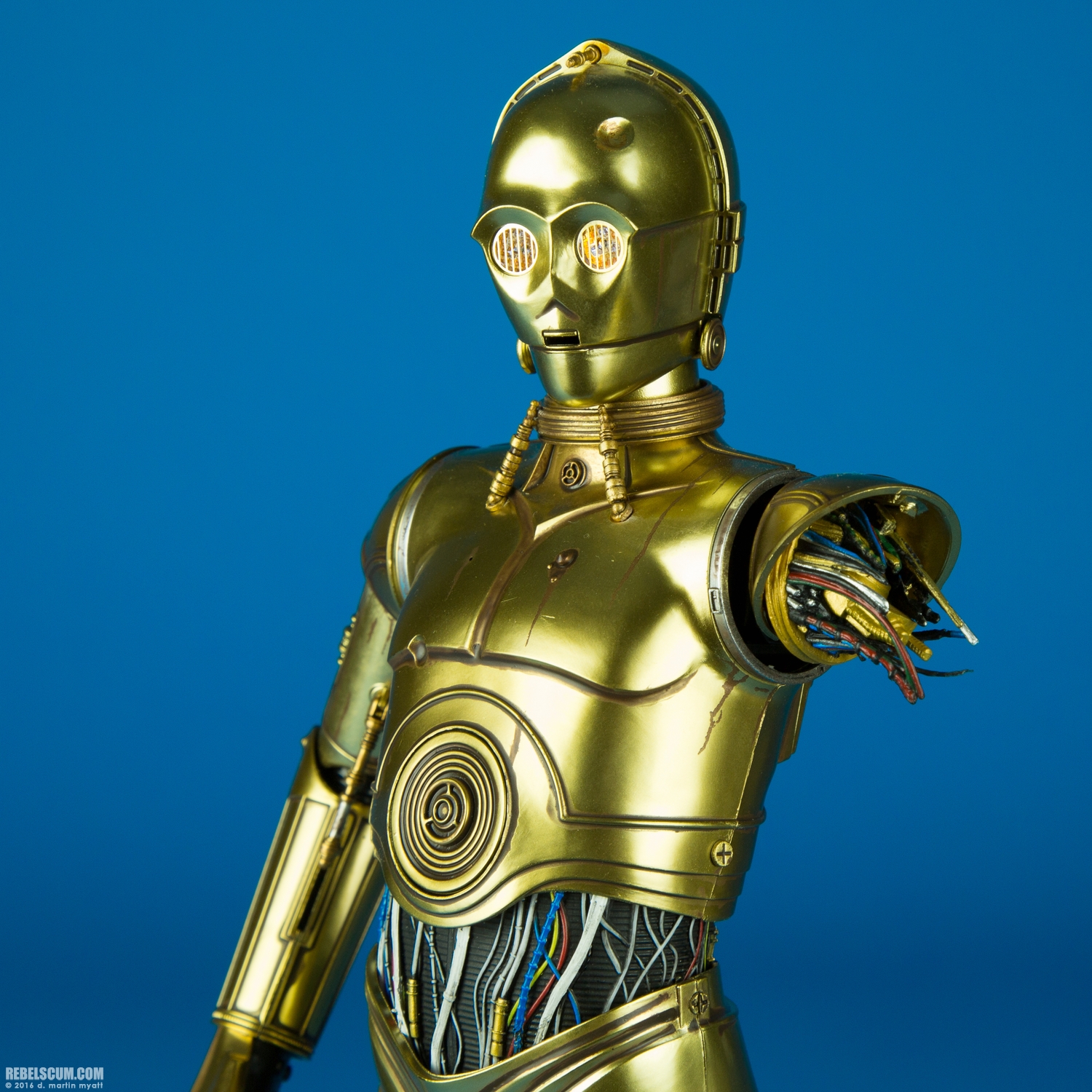 C-3PO-Sixth-Scale-Figure-Sideshow-Collectibles-016.jpg