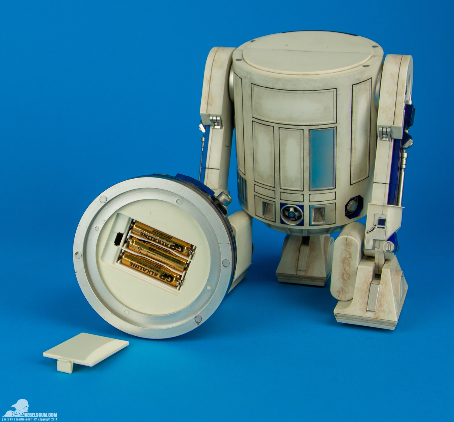 C-3PO-and-R2-D2-Premium-Format-Figure-Set-026.jpg