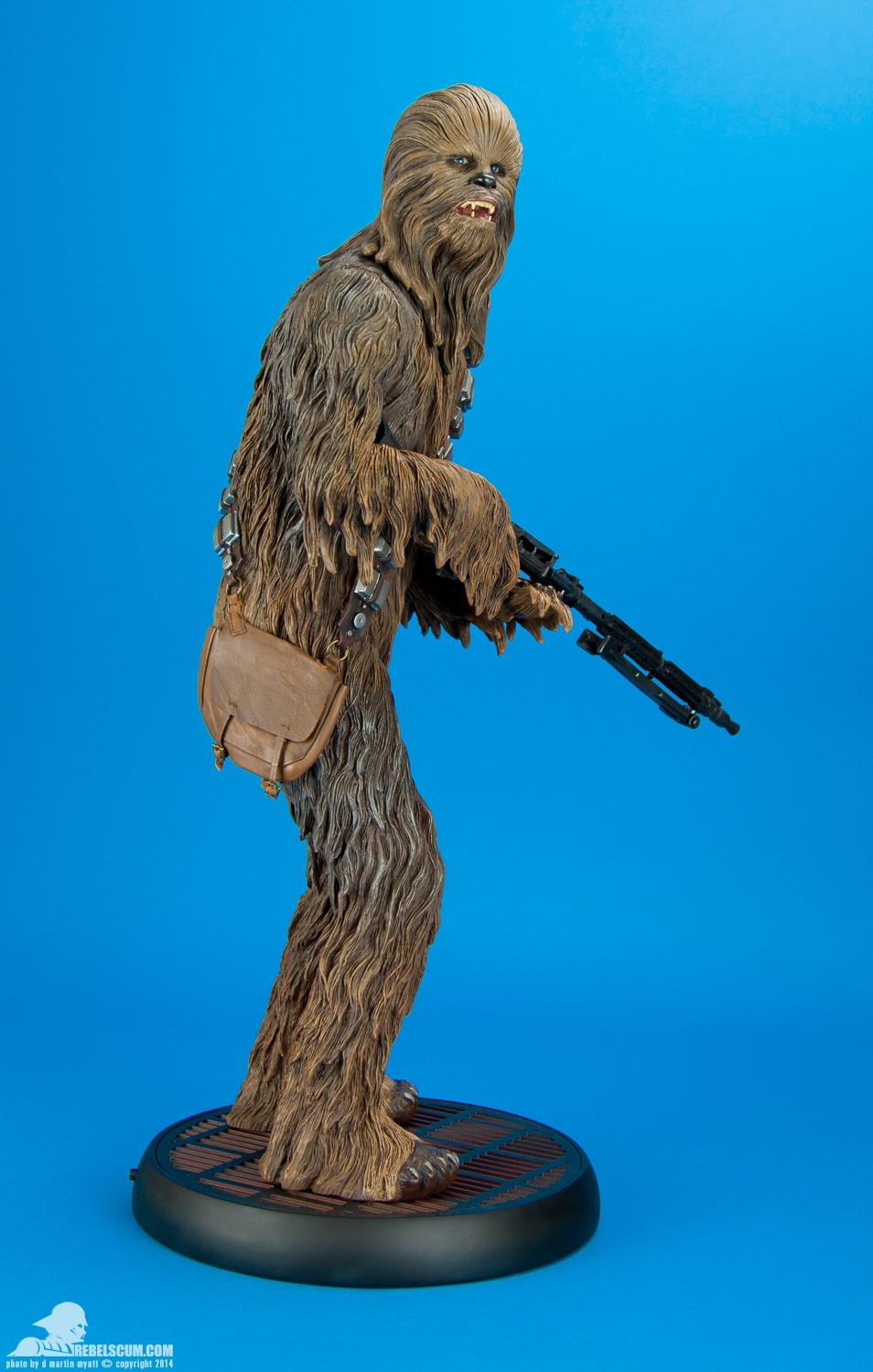 Chewbacca-Premium-Format-Figure-Sideshow-Collectibles-Exclusive-006.jpg