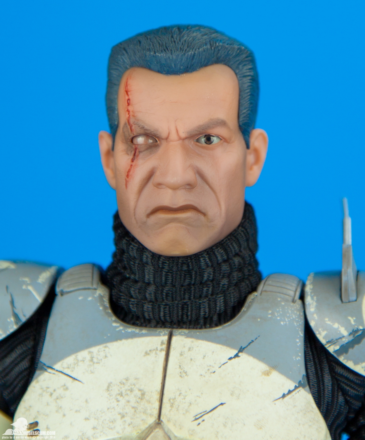 Clone-Commander-Wolffe-Sixth-Scale-Sideshow-Collectibles-011.jpg