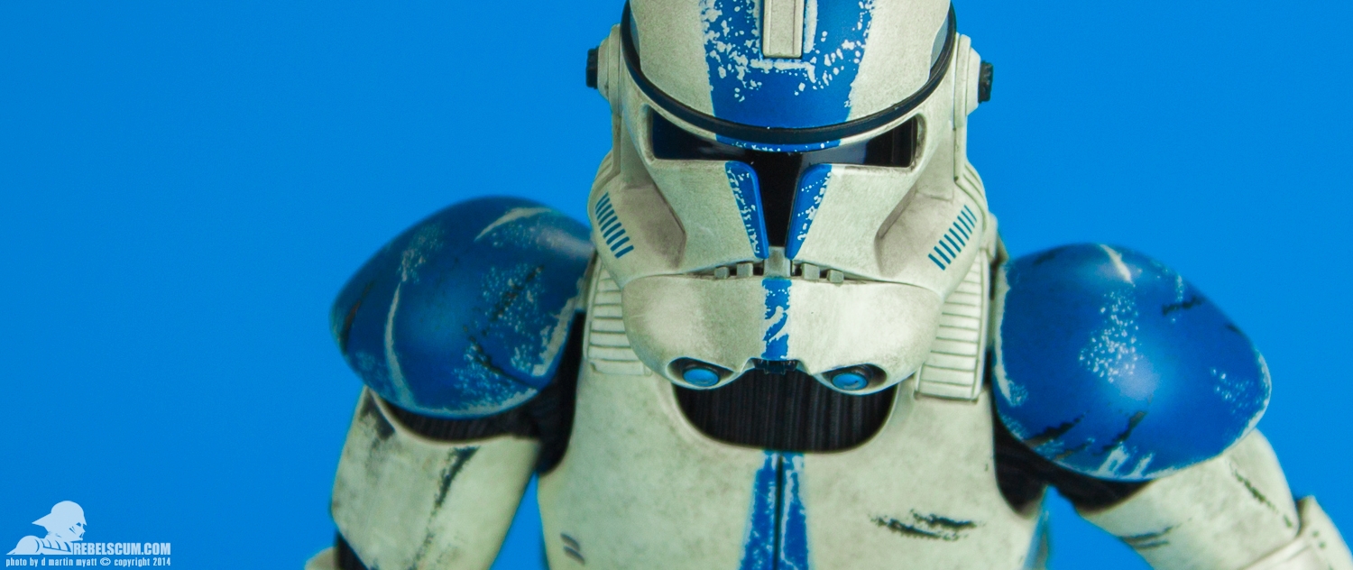 Clone-Trooper-Deluxe-501st-Sixth-Scale-Figure-Sideshow-018.jpg