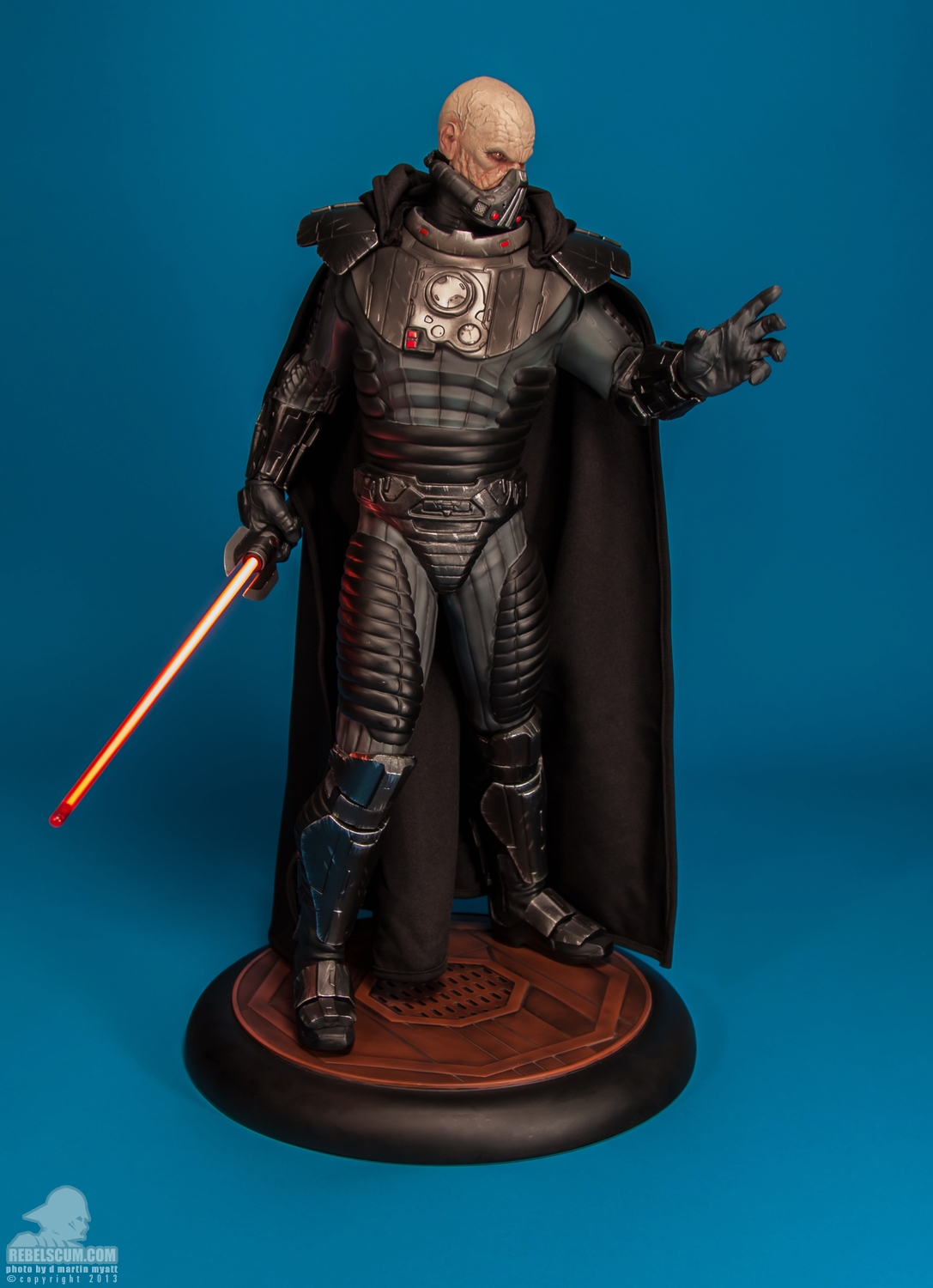 Darth-Malgus-Premium-Format-Figure-Sideshow-Collectibles-002.jpg