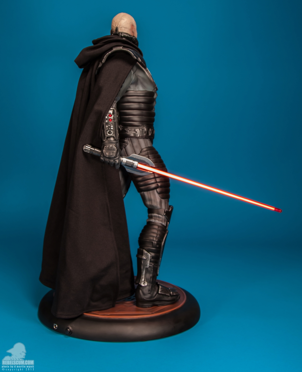 Darth-Malgus-Premium-Format-Figure-Sideshow-Collectibles-004.jpg