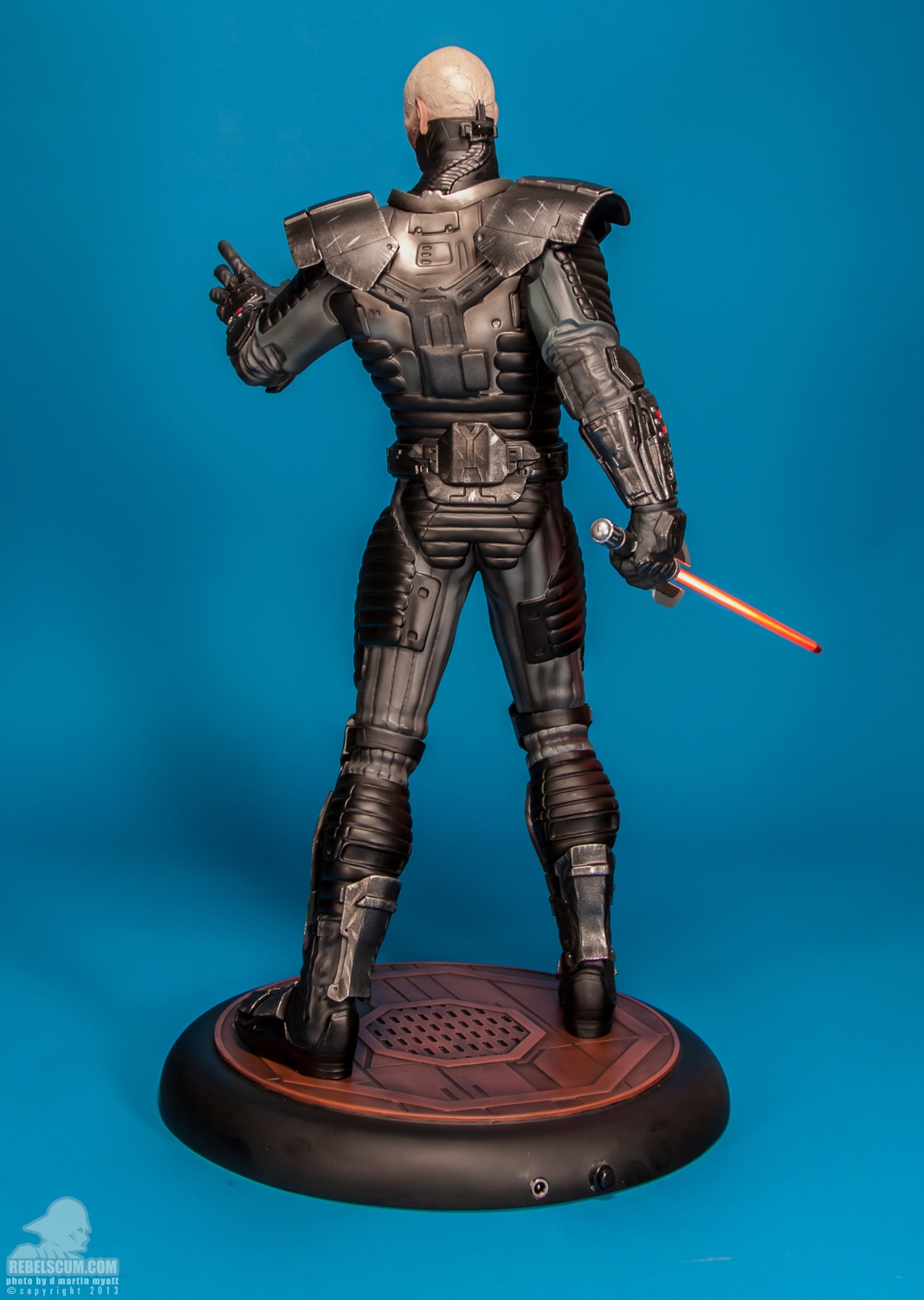 Darth-Malgus-Premium-Format-Figure-Sideshow-Collectibles-008.jpg