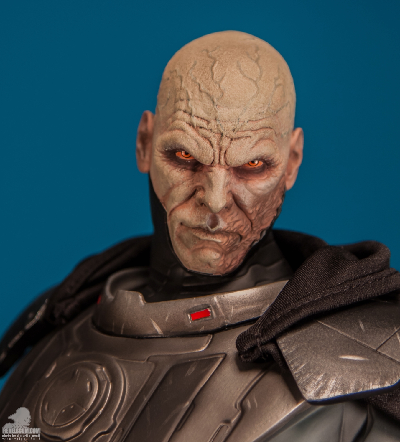 Darth-Malgus-Premium-Format-Figure-Sideshow-Collectibles-013.jpg