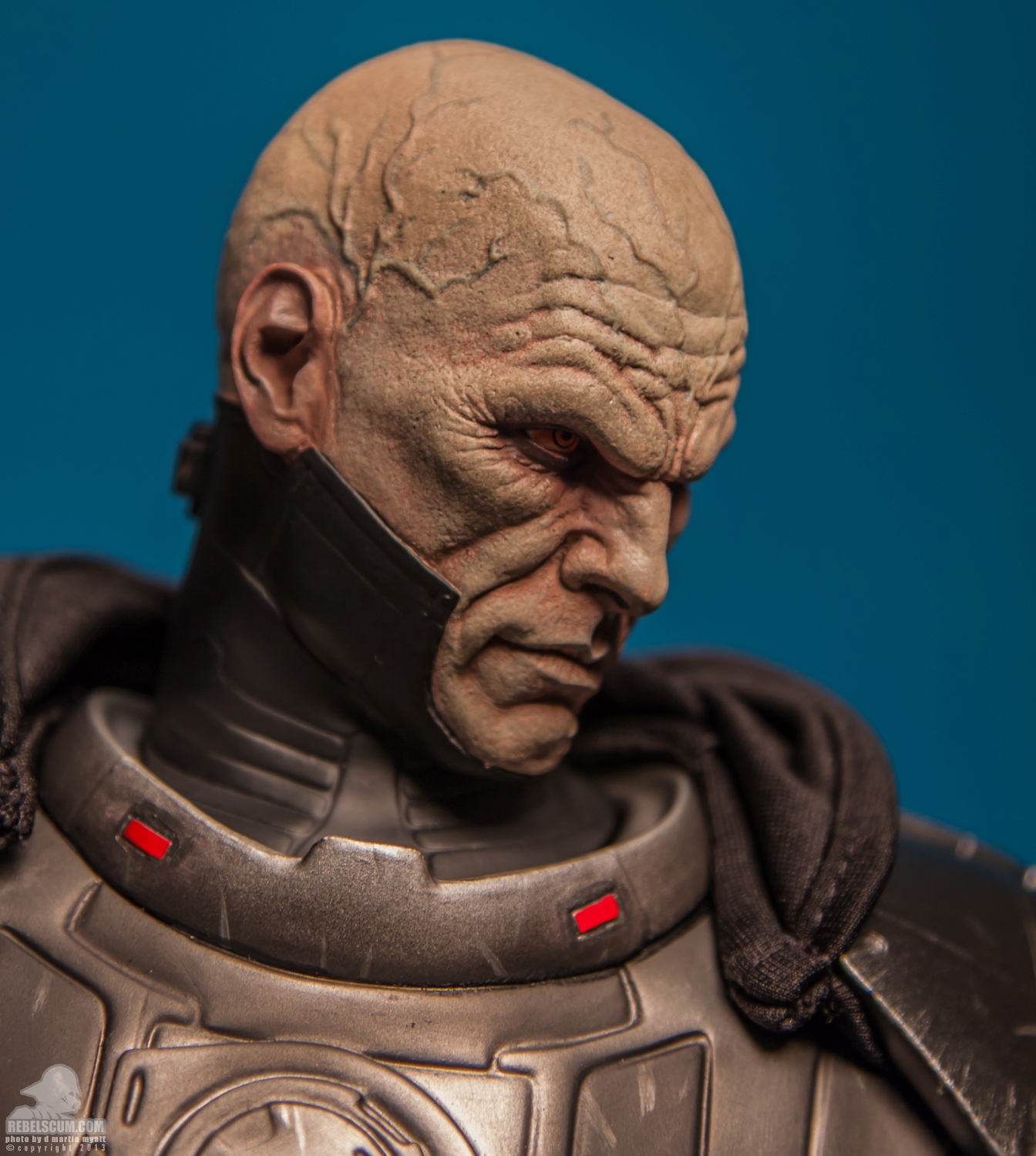 Darth-Malgus-Premium-Format-Figure-Sideshow-Collectibles-028.jpg