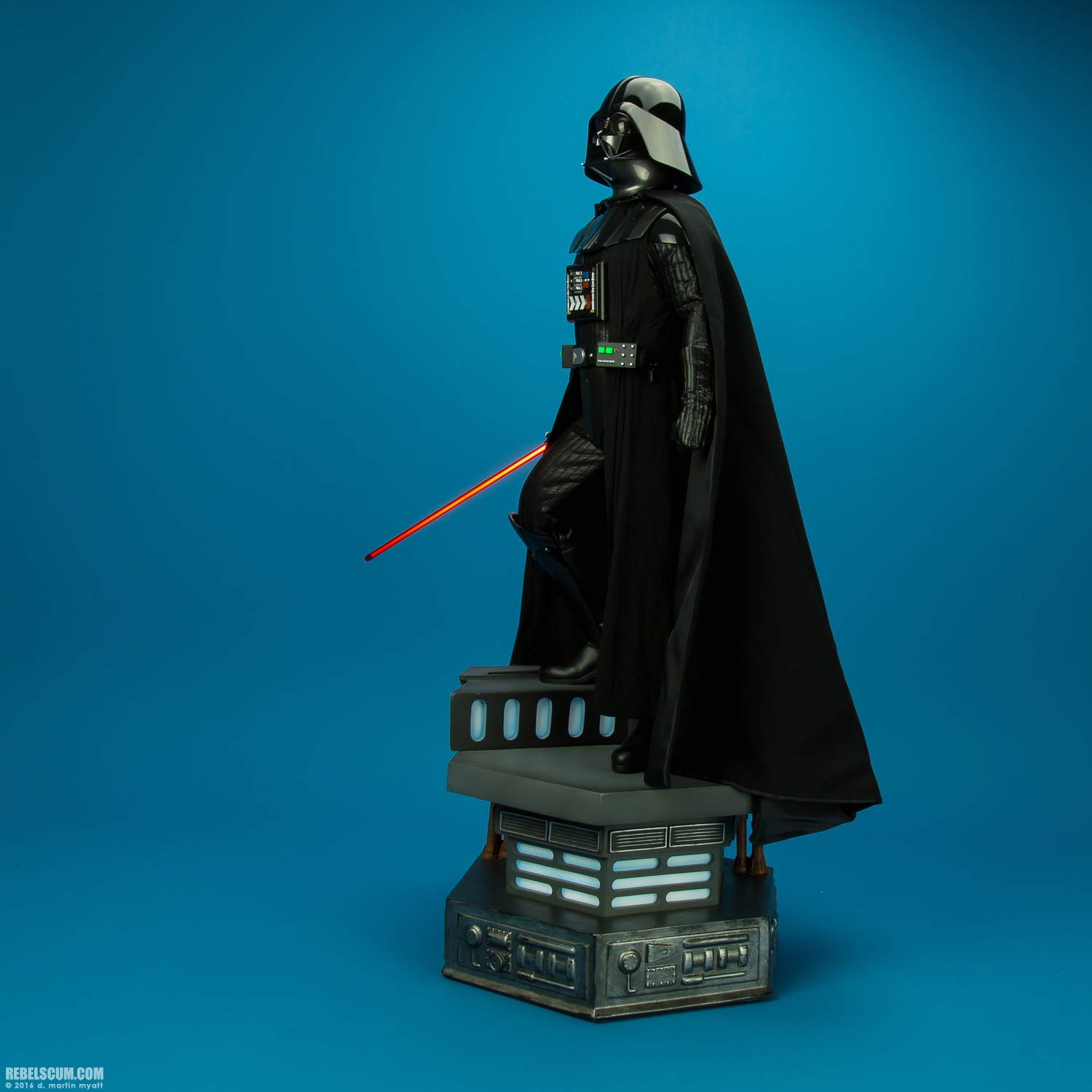Darth-Vader-Lord-of-the-Sith-Premium-Format-Figure-Sideshow-003.jpg