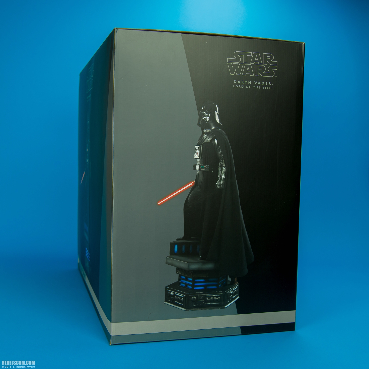 Darth-Vader-Lord-of-the-Sith-Premium-Format-Figure-Sideshow-021.jpg