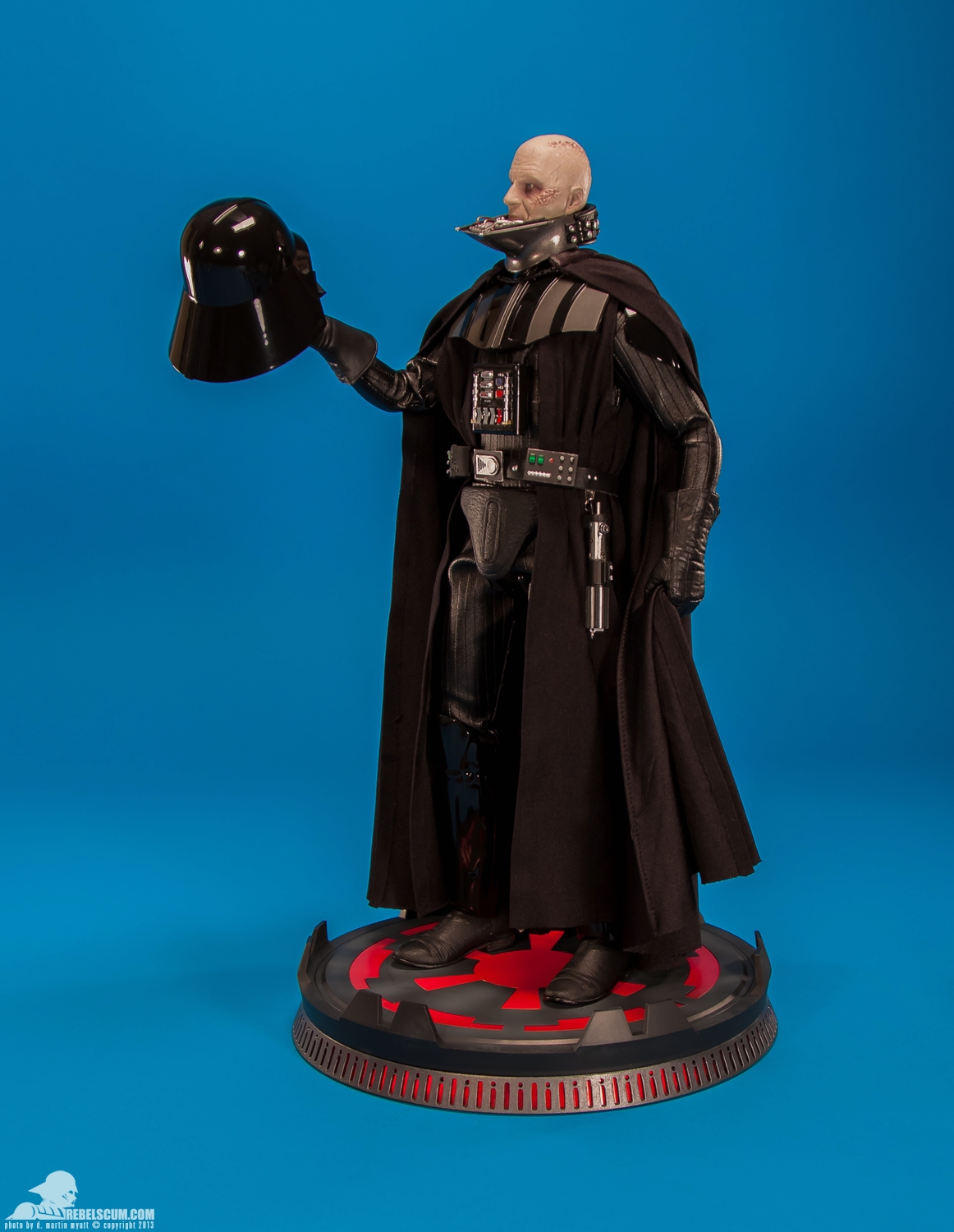 Darth-Vader-Return-Of-The-Jedi-Sixth-Scale-Sideshow-Collectibles-057.jpg
