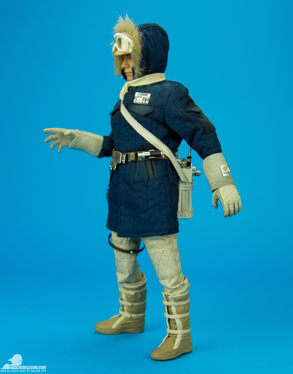 Han-Solo-Hoth-Blue-Sixth-Scale-Sideshow-Collectibles-Star-Wars-003.jpg