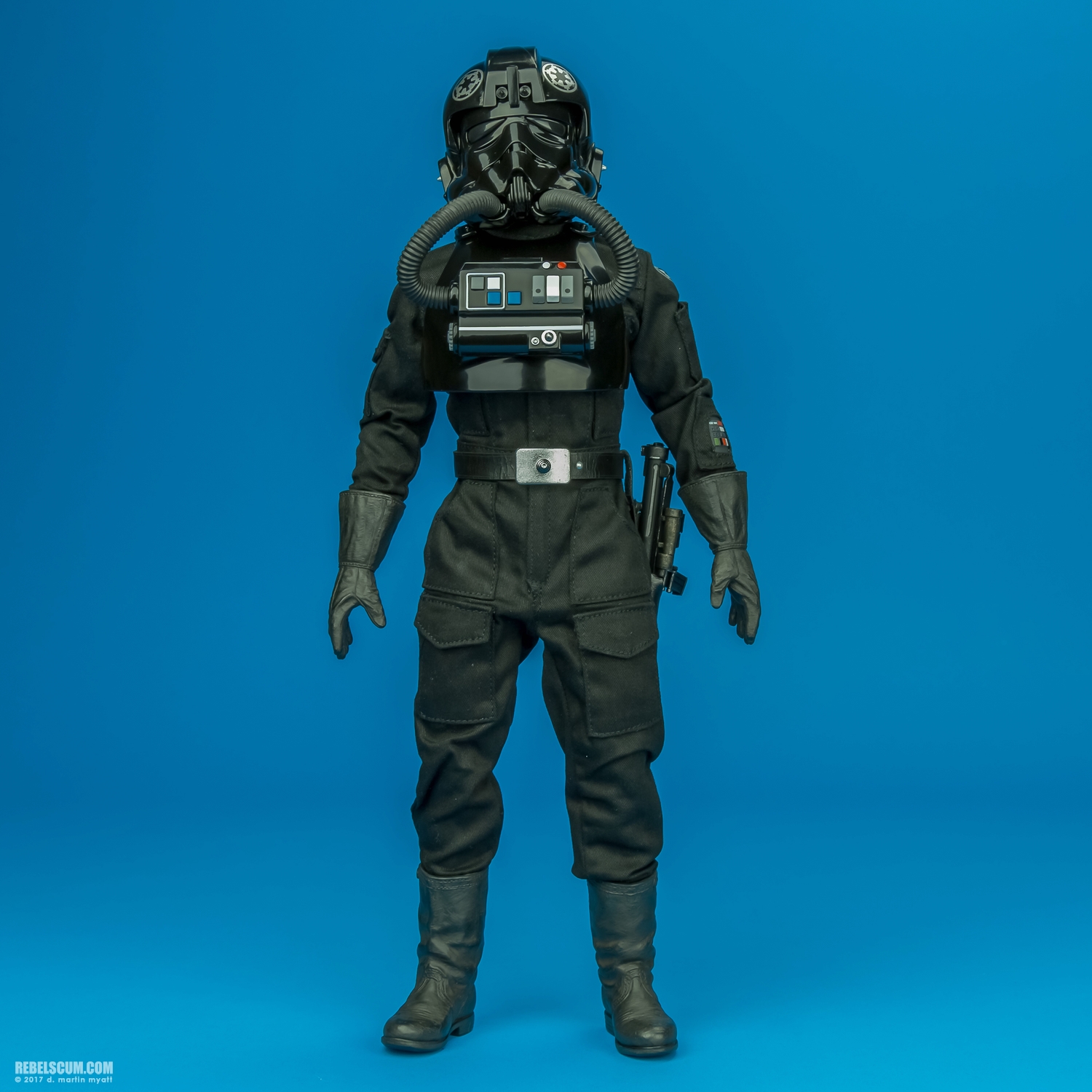 Imperial-TIE-Fighter-Pilot-Sideshow-001.jpg