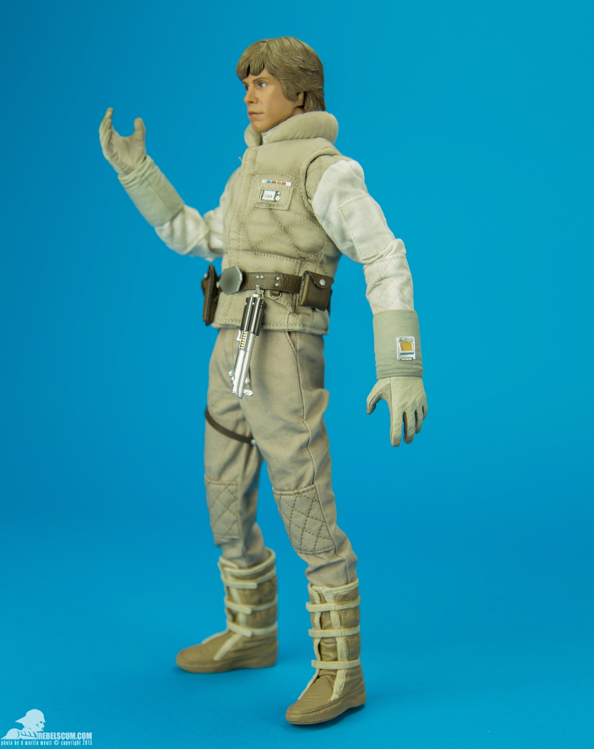 Luke-Skywalker-Hoth-Sixth-Scale-Sideshow-Collectibles-Star-Wars-003.jpg