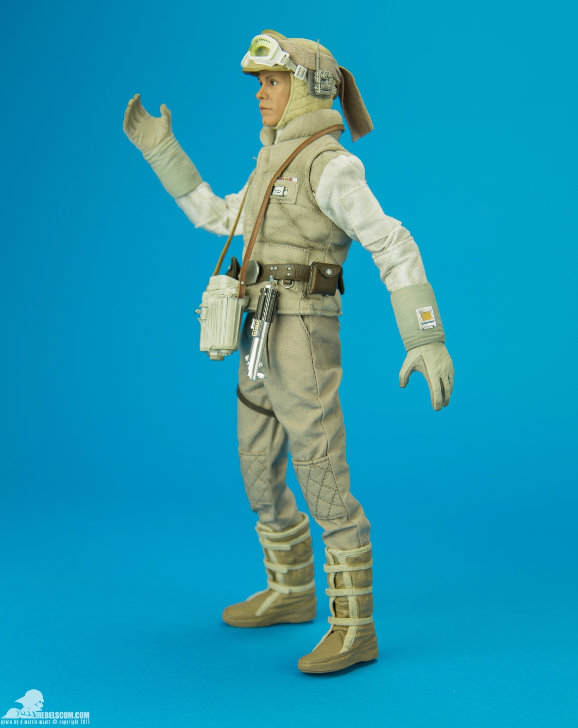 Luke-Skywalker-Hoth-Sixth-Scale-Sideshow-Collectibles-Star-Wars-007.jpg