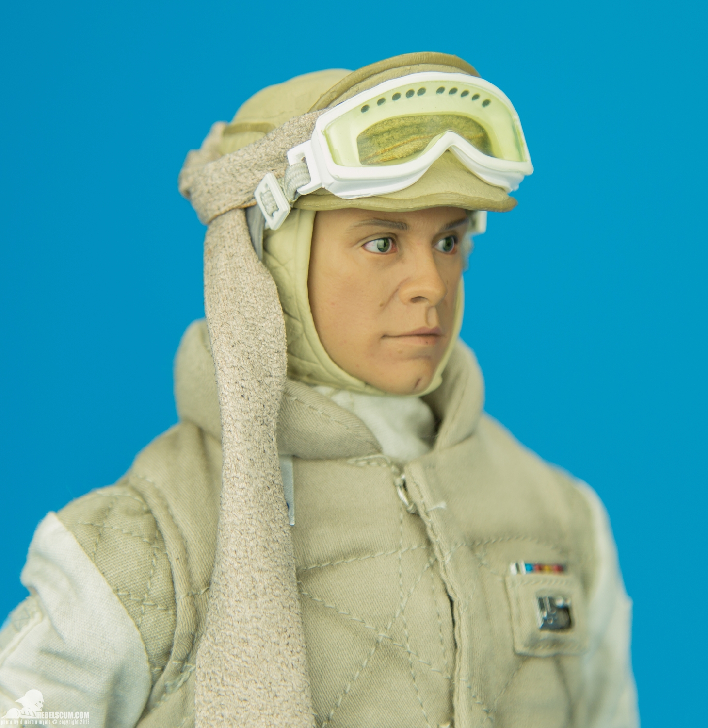 Luke-Skywalker-Hoth-Sixth-Scale-Sideshow-Collectibles-Star-Wars-018.jpg