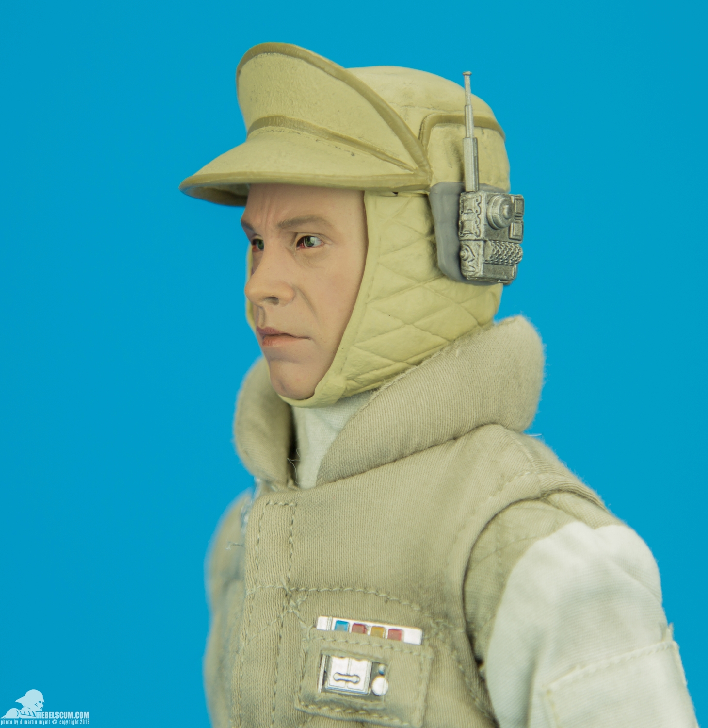 Luke-Skywalker-Hoth-Sixth-Scale-Sideshow-Collectibles-Star-Wars-023.jpg