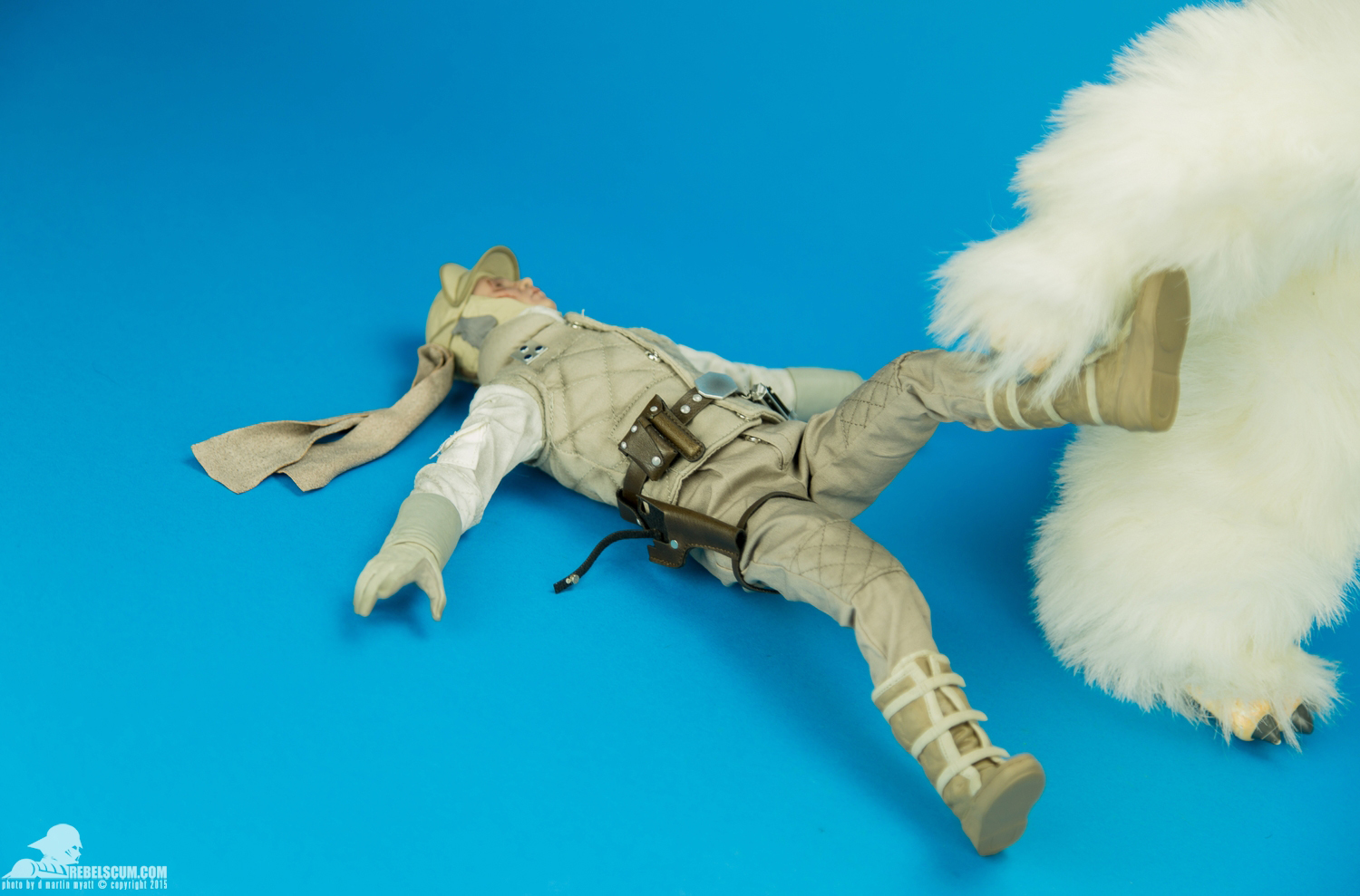 Luke-Skywalker-Hoth-Sixth-Scale-Sideshow-Collectibles-Star-Wars-036.jpg