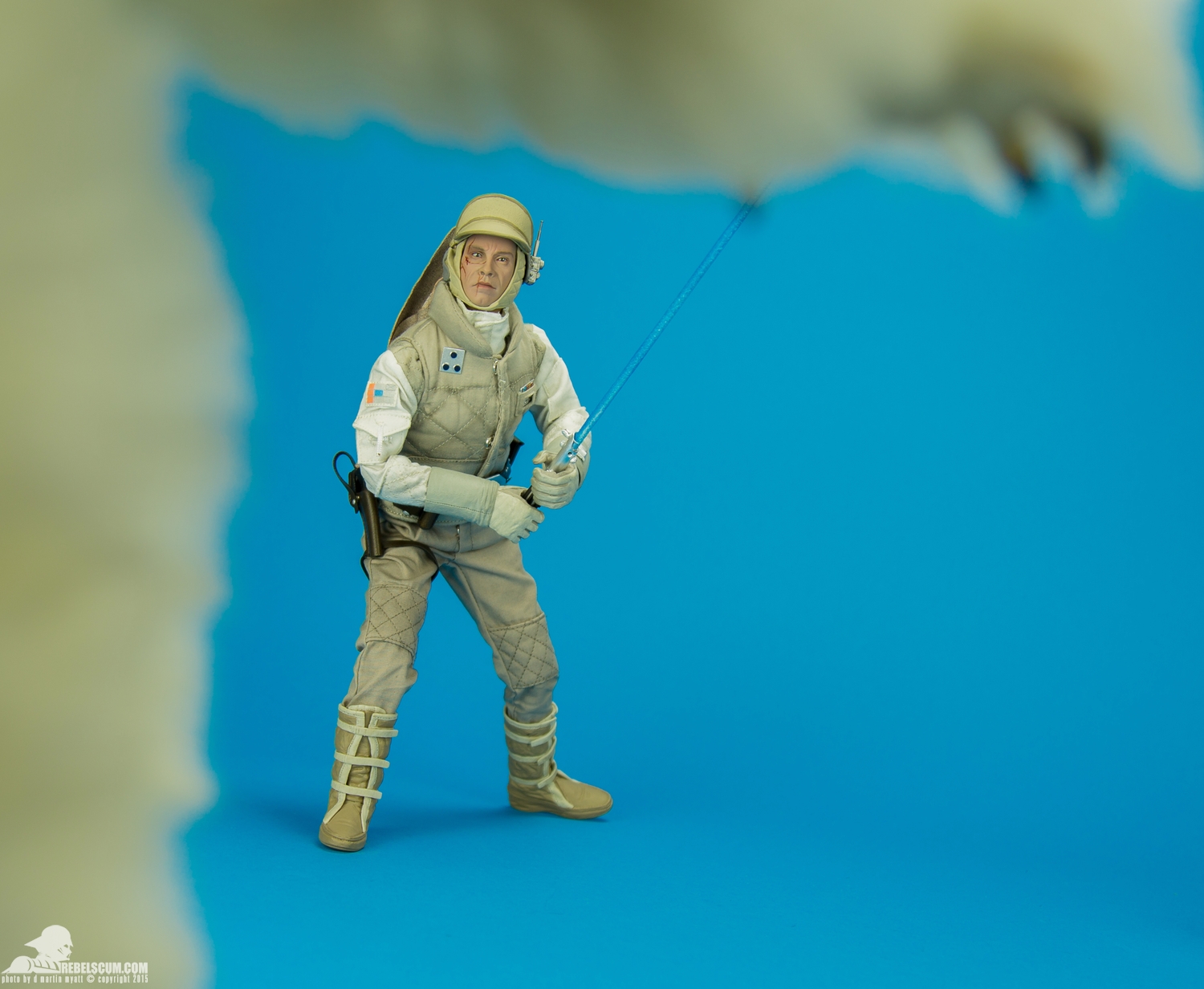 Luke-Skywalker-Hoth-Sixth-Scale-Sideshow-Collectibles-Star-Wars-038.jpg