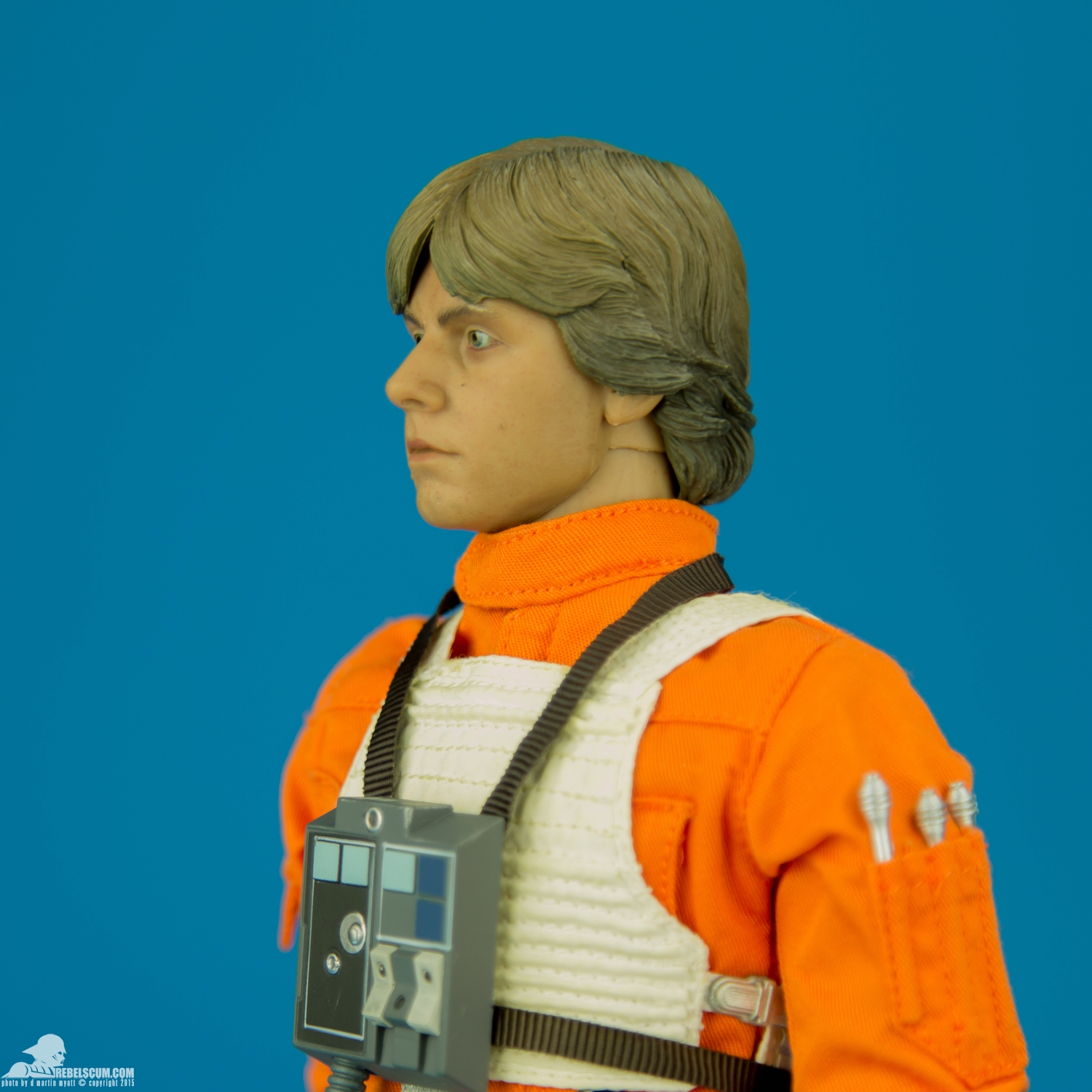 Luke-Skywalker-Red-Five-X-Wing-Pilot-Sideshow-Collectibles-015.jpg