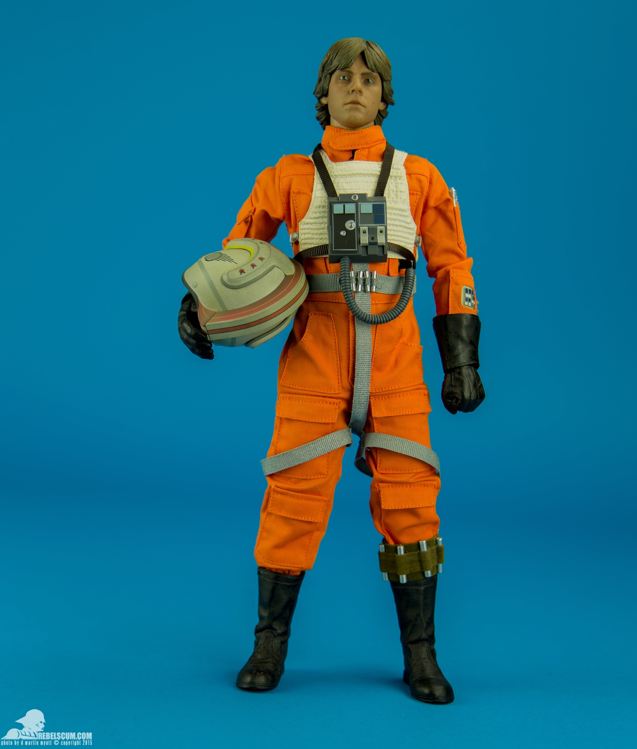Luke-Skywalker-Red-Five-X-Wing-Pilot-Sideshow-Collectibles-026.jpg