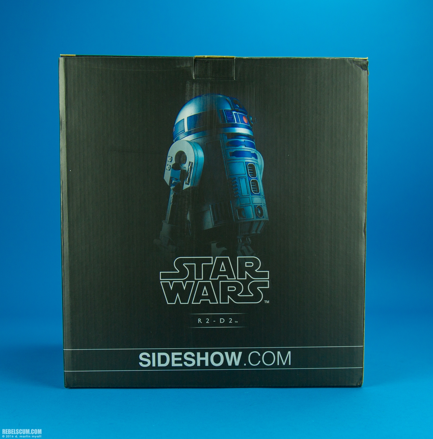 R2-D2-Premium-Format-Figure-Sideshow-Collectibles-022.jpg