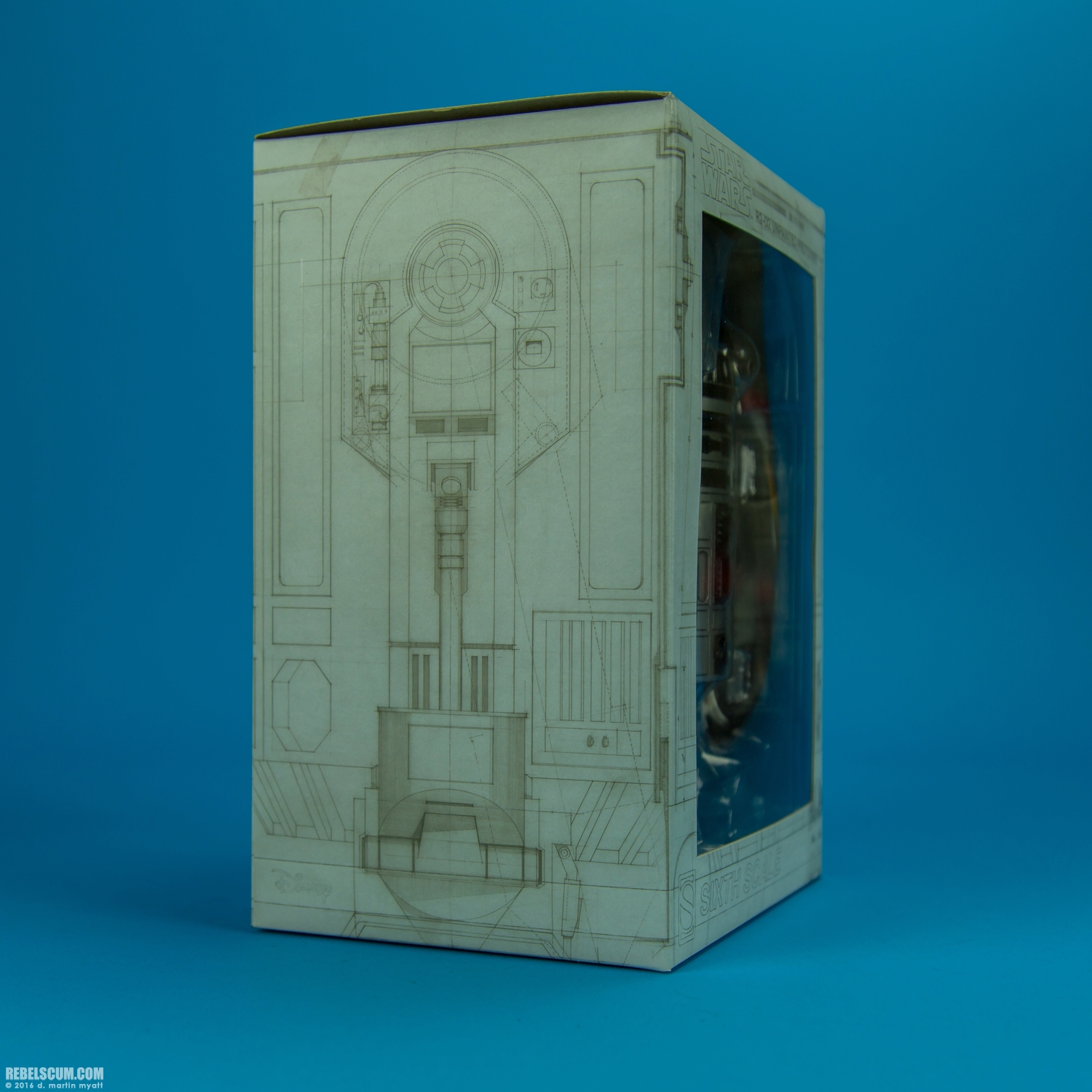 R2-D2-Unpainted-Prototype-2016-SDCC-Sideshow-017.jpg