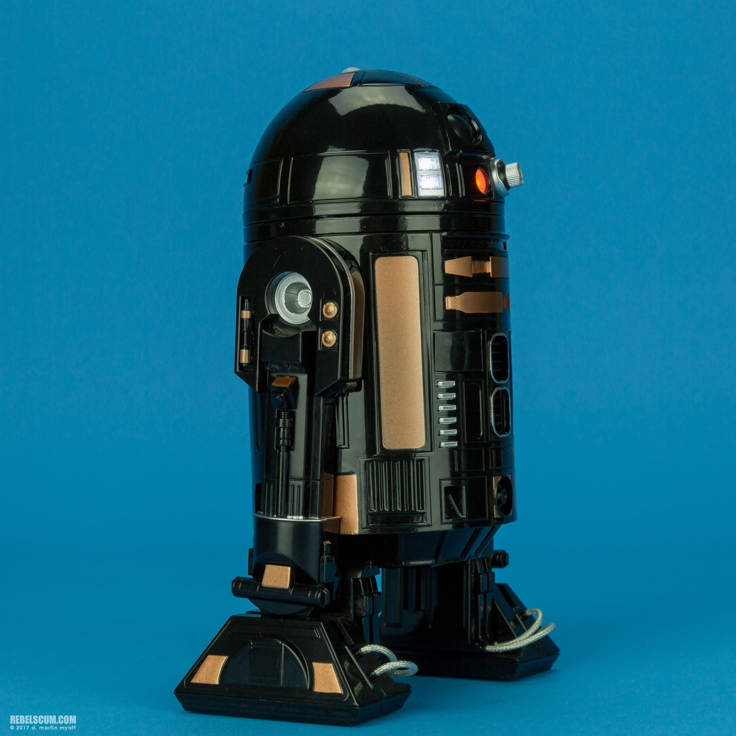 R2-Q5-Imperial-Astromech-Droid-Sideshow-Collectibles-002.jpg