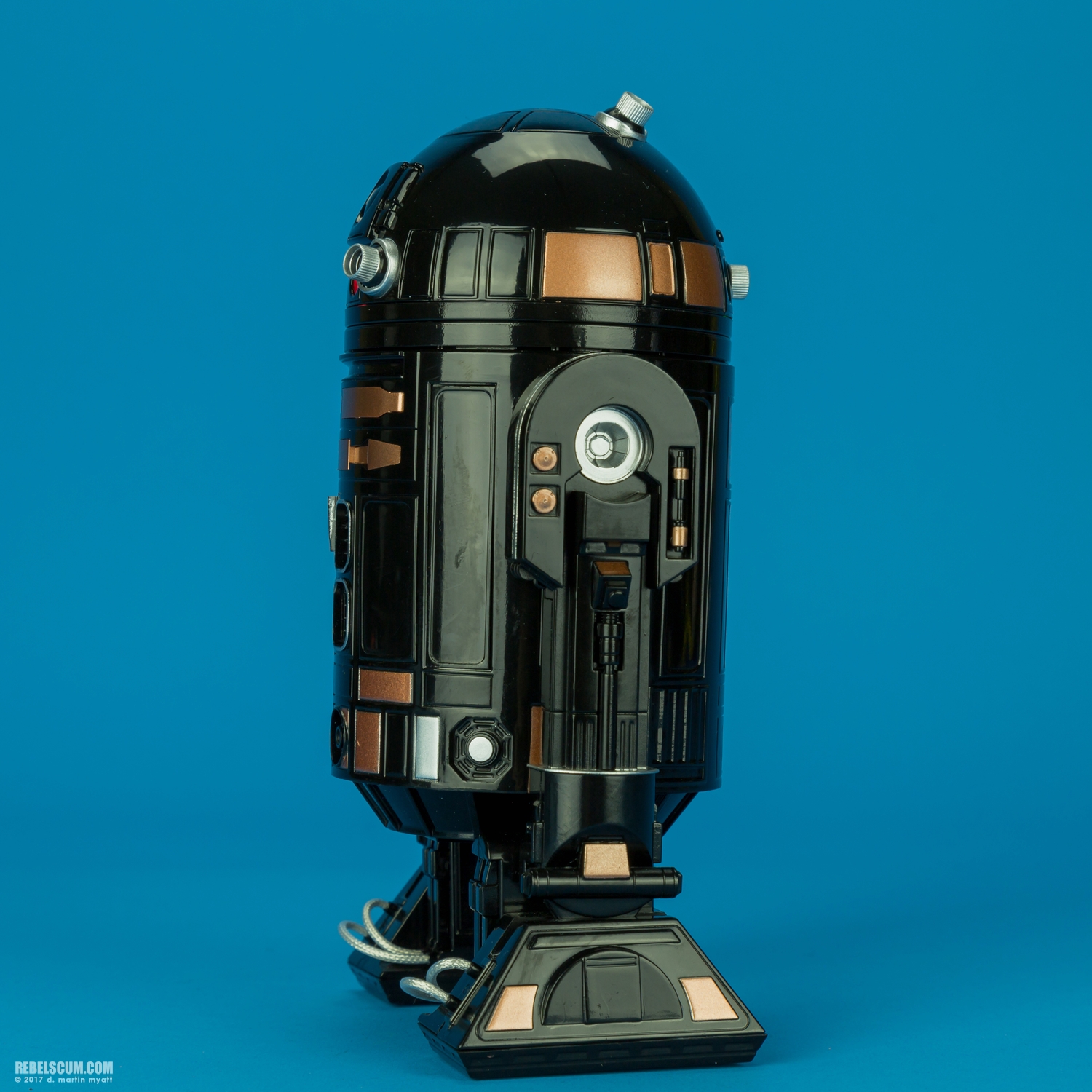 R2-Q5-Imperial-Astromech-Droid-Sideshow-Collectibles-003.jpg