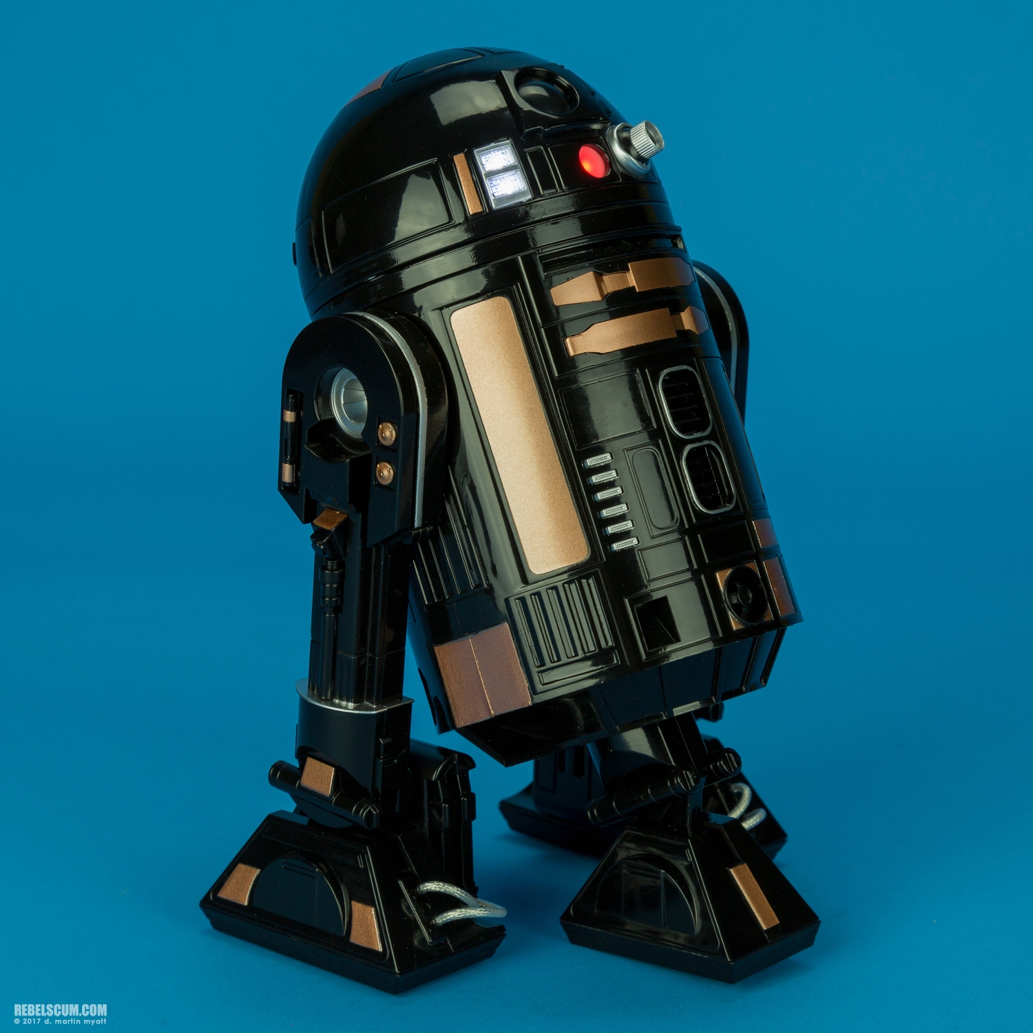 R2-Q5-Imperial-Astromech-Droid-Sideshow-Collectibles-006.jpg