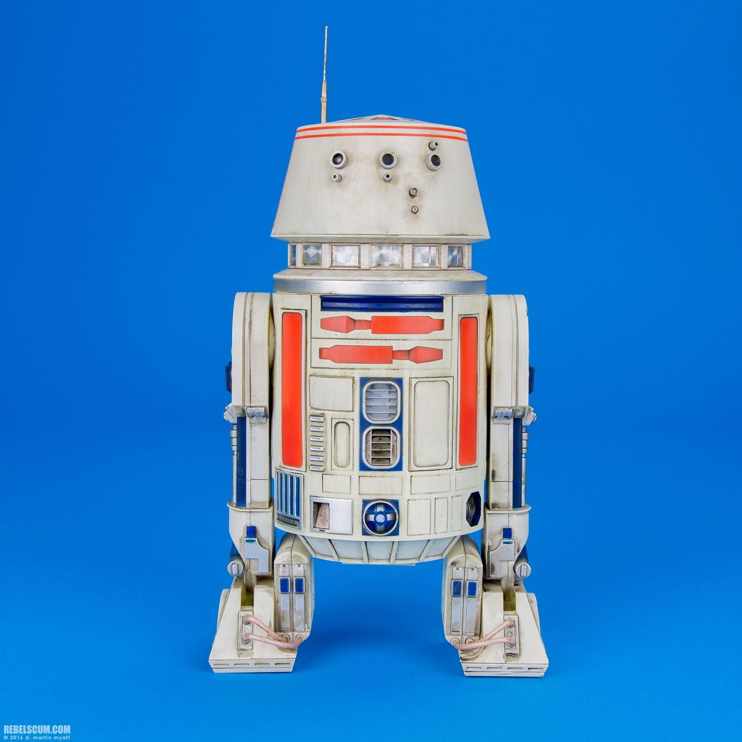 R5-D4-Sixth-Scale-Figure-Sideshow-Collectibles-Star-Wars-001.jpg