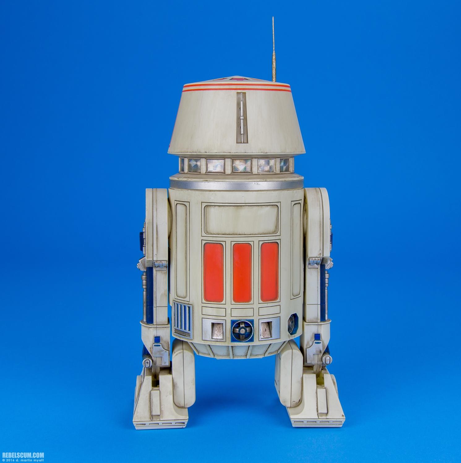 R5-D4-Sixth-Scale-Figure-Sideshow-Collectibles-Star-Wars-004.jpg