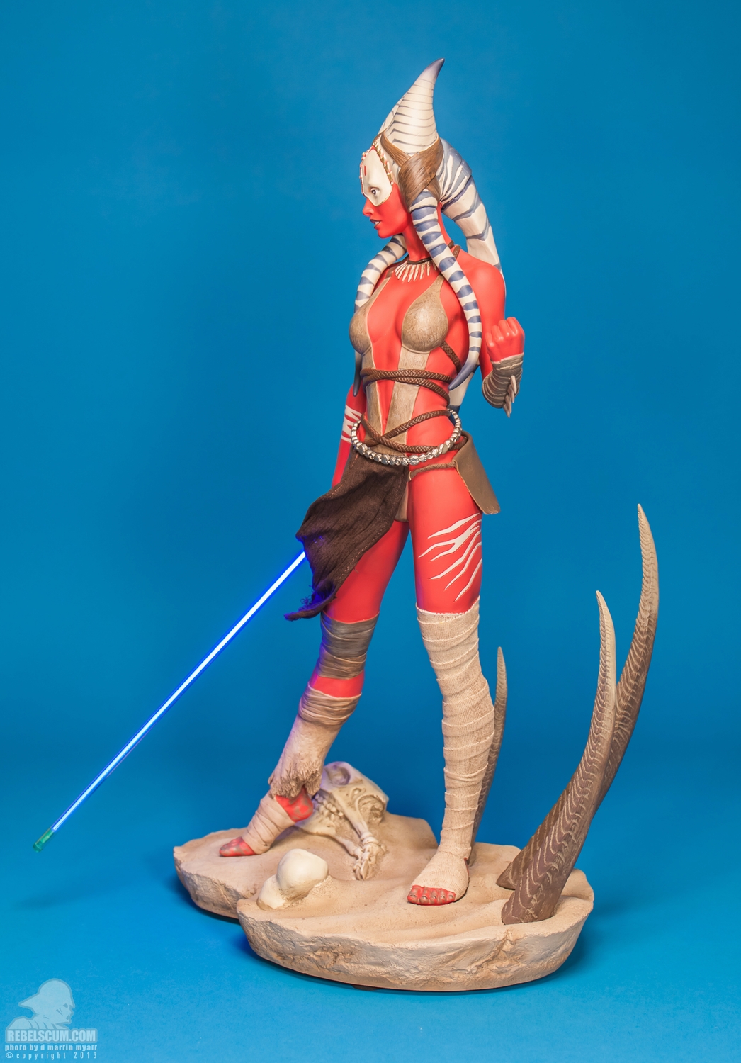 Shaak-Ti-Premium-Format-Figure-Sideshow-Collectibles-003.jpg