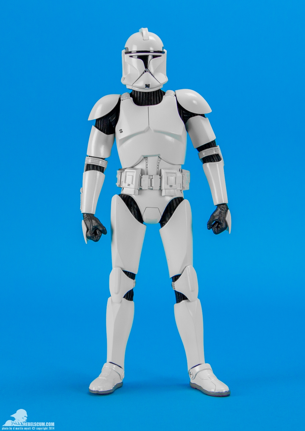 Shiny-Clone-Trooper-Deluxe-Sixth-Scale-Figure-Sideshow-001.jpg